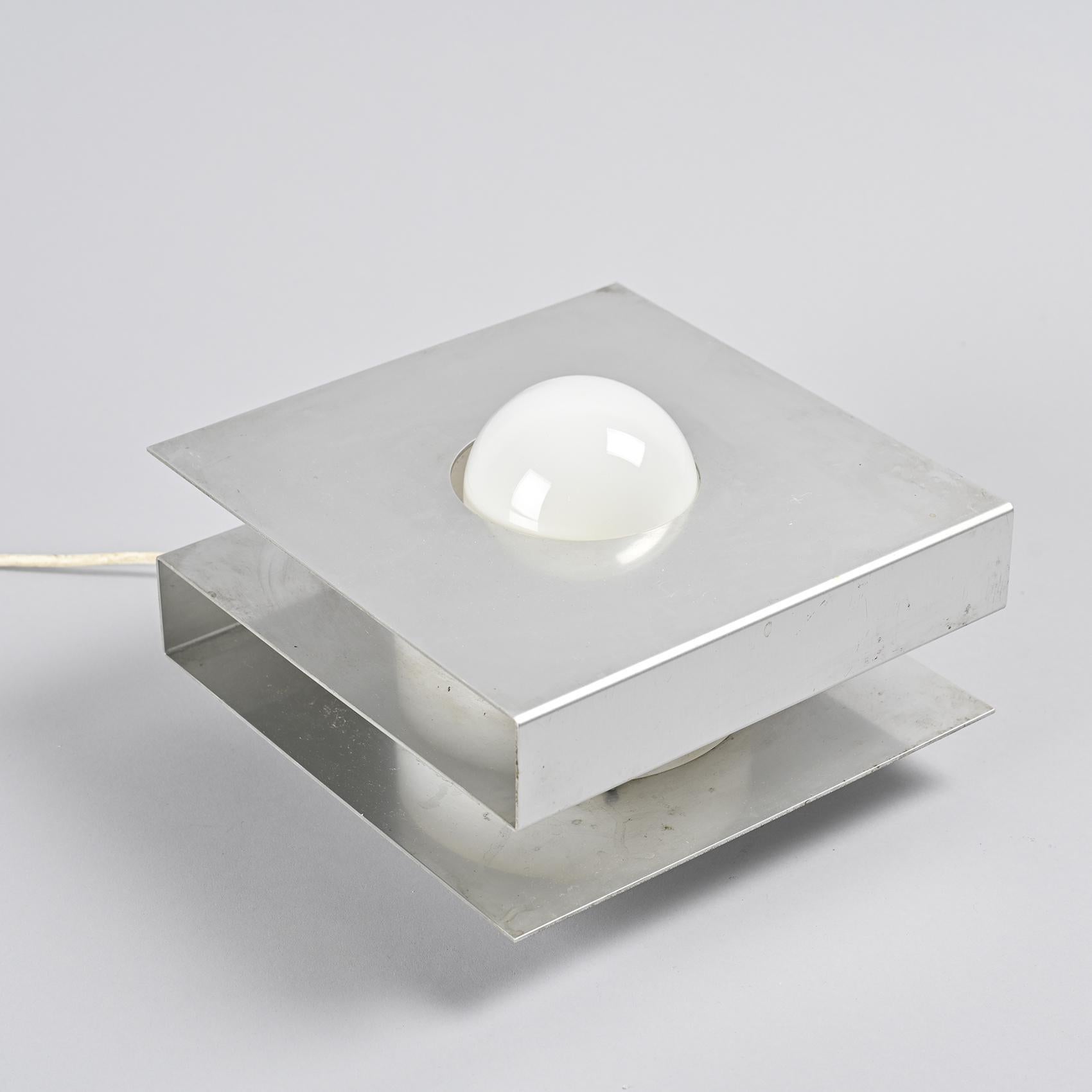 Plexiglas Pair of table lamps model 1036 by Guy Bertrand, Disderot circa 1969 en vente