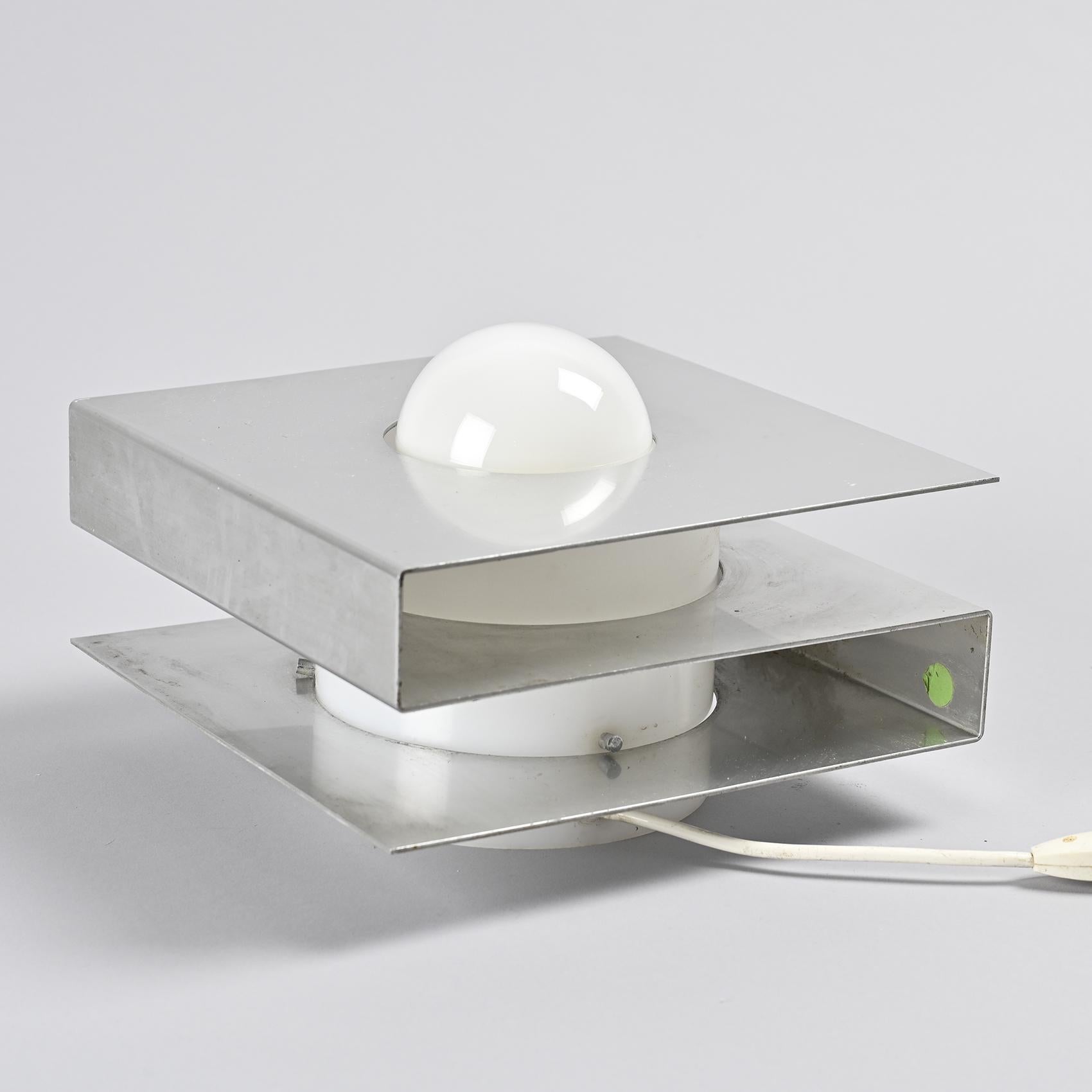 Pair of table lamps model 1036 by Guy Bertrand, Disderot circa 1969 en vente 2