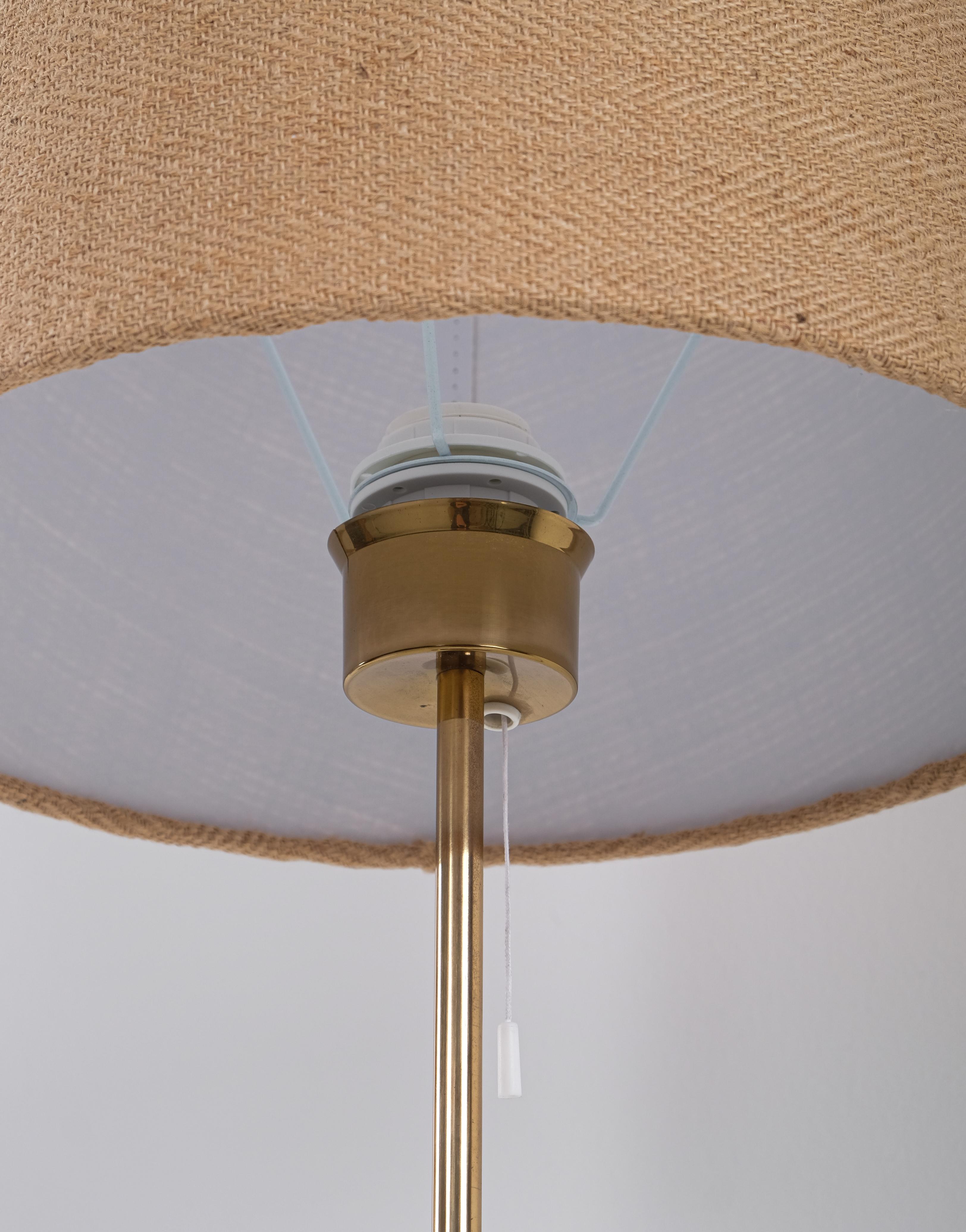 Suédois Paire de lampes de bureau modèle B-024, Bergboms, Suède, années 1960 en vente