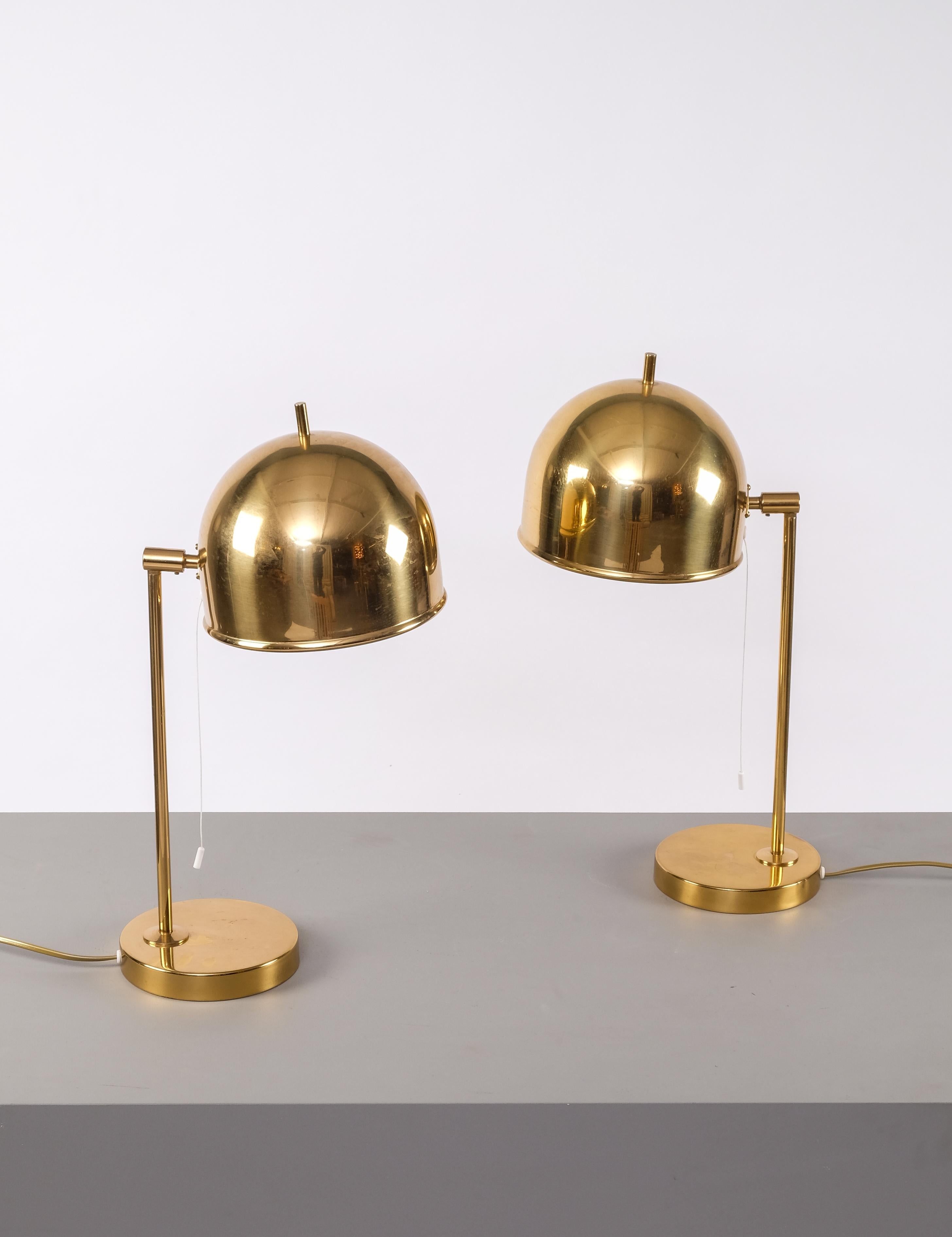 Pair of Table Lamps Model B-075, Bergboms, Sweden, 1960s In Good Condition For Sale In Stockholm, SE