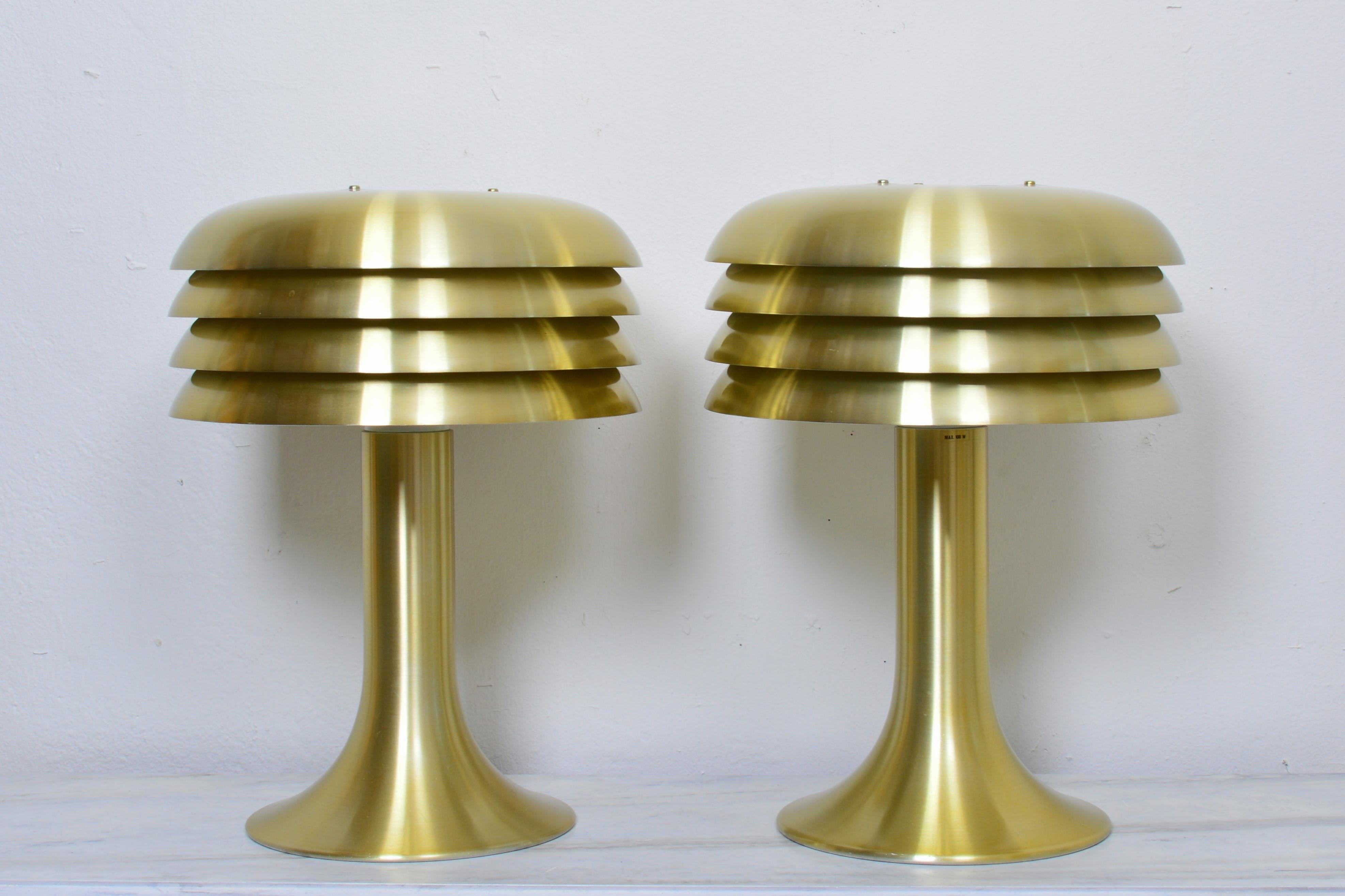 Pair of Table Lamps Model BN 26 Designed by Hans-Agne Jakobsson Sweden (Moderne der Mitte des Jahrhunderts) im Angebot