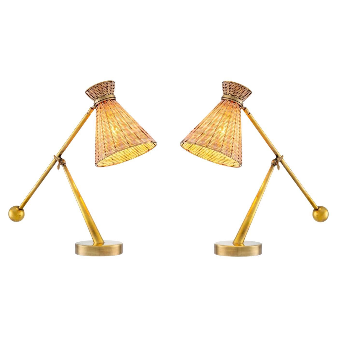 Paire de lampes de table, rotin naturel, finition laiton vintage. en vente