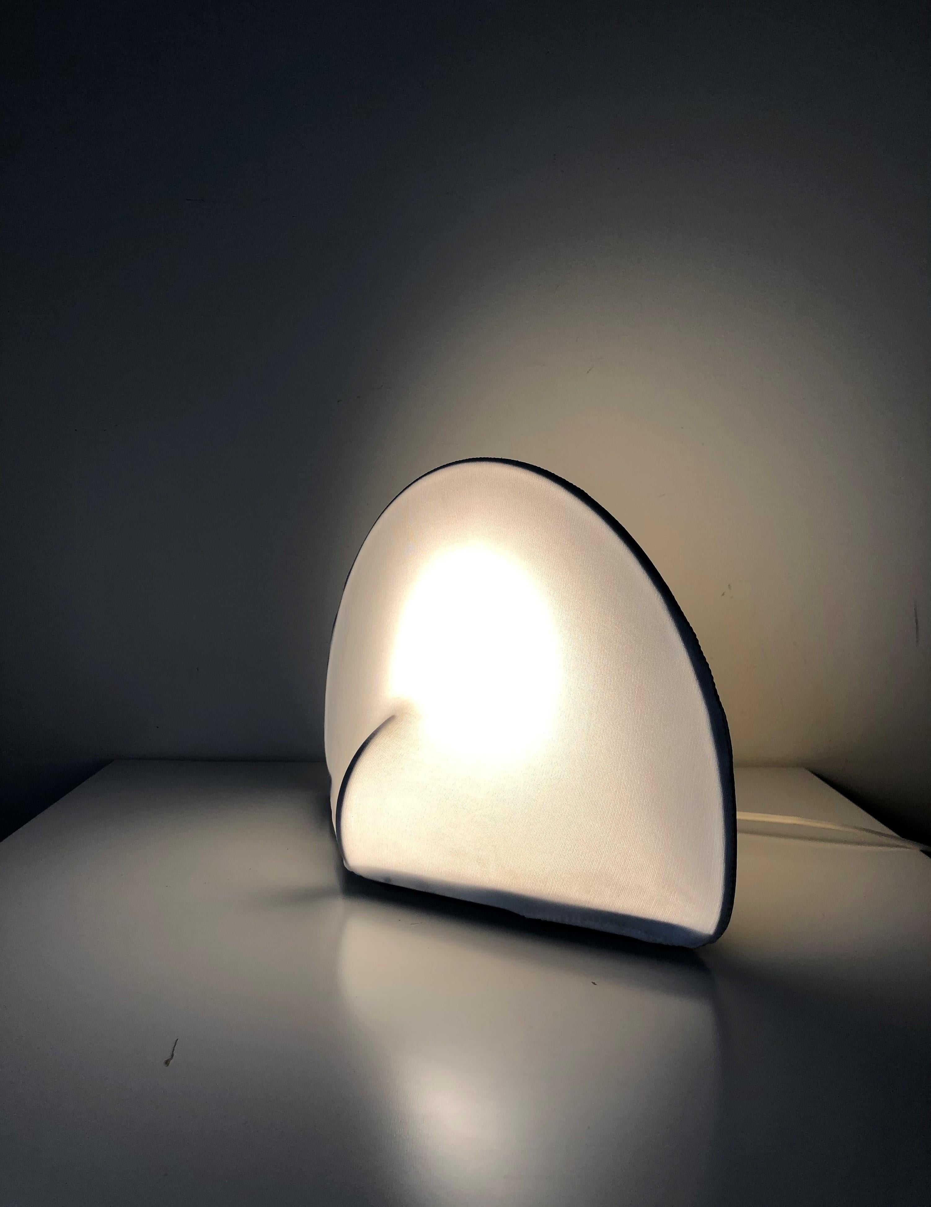 Metallo Coppia di lampade da tavolo italiane 