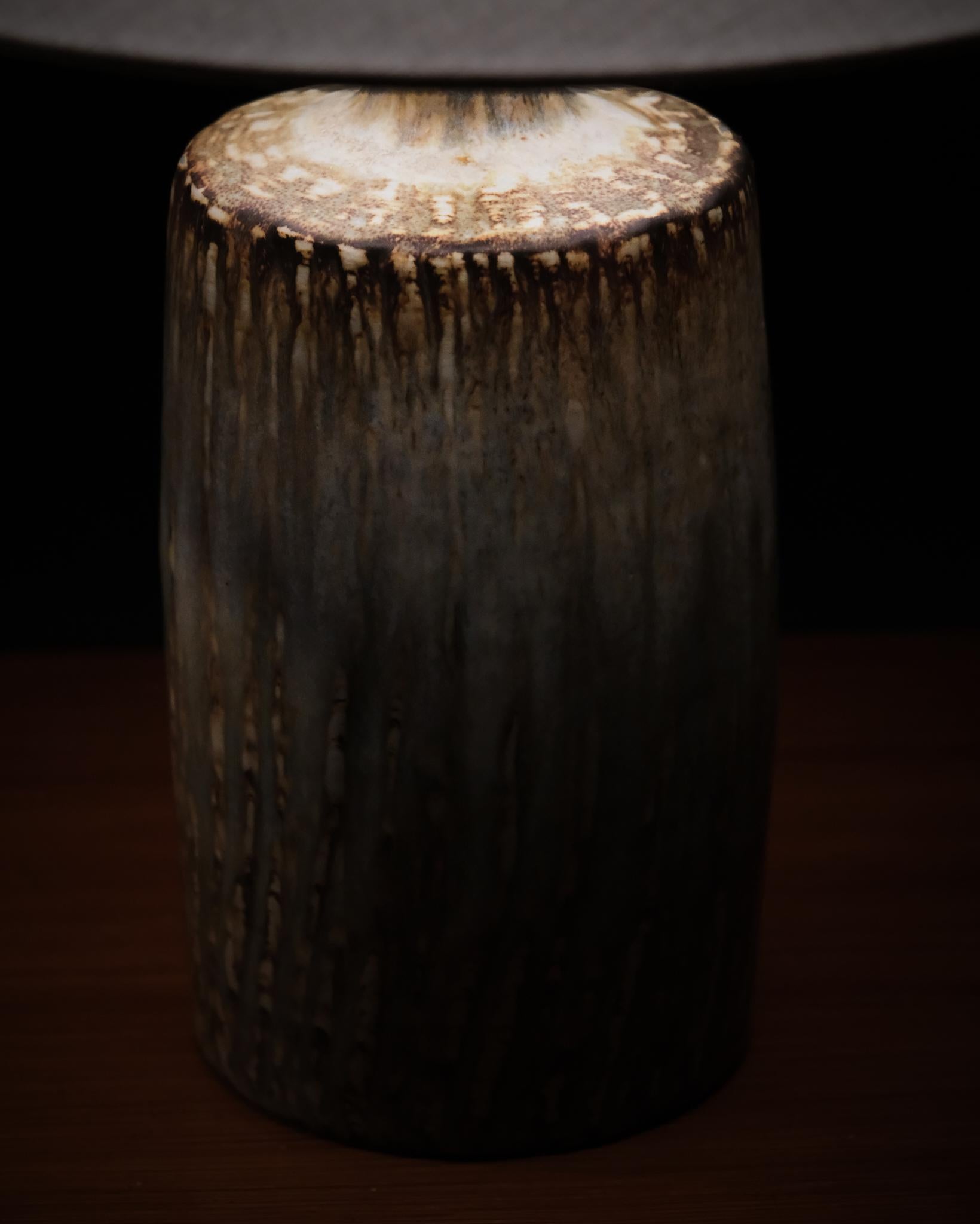 Pair of table lamps “Rubus”, Gunnar Nylund, Rörstrand, Sweden, 1940s im Zustand „Gut“ im Angebot in Eskilstuna, SE