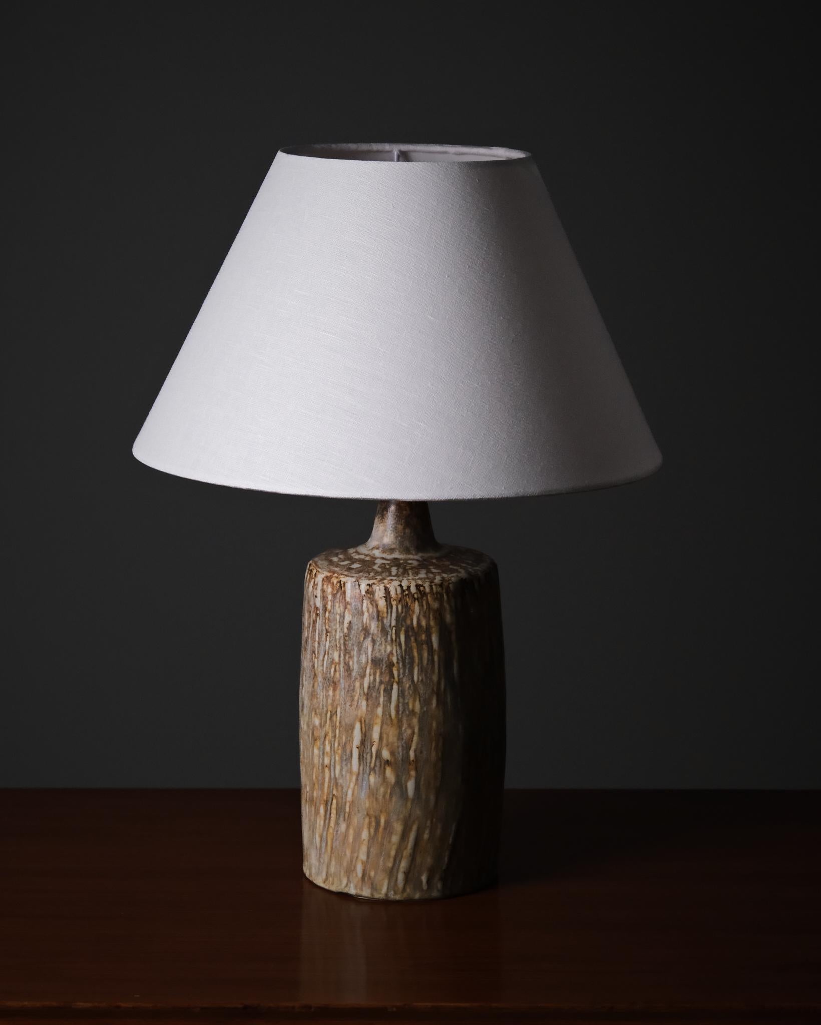 Pair of table lamps “Rubus”, Gunnar Nylund, Rörstrand, Sweden, 1940s (Steingut) im Angebot