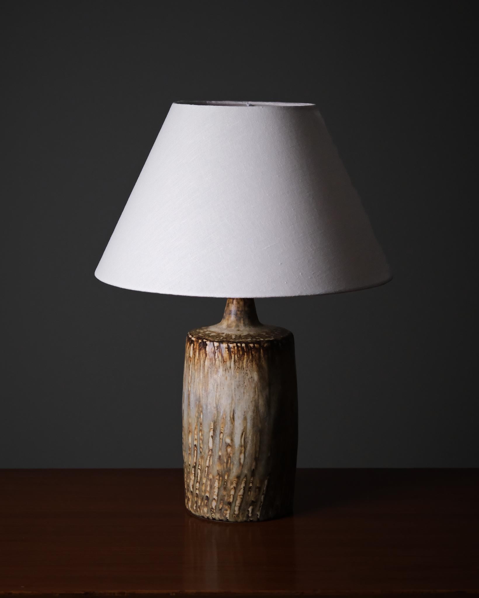 Pair of table lamps ��“Rubus”, Gunnar Nylund, Rörstrand, Sweden, 1940s im Angebot 1