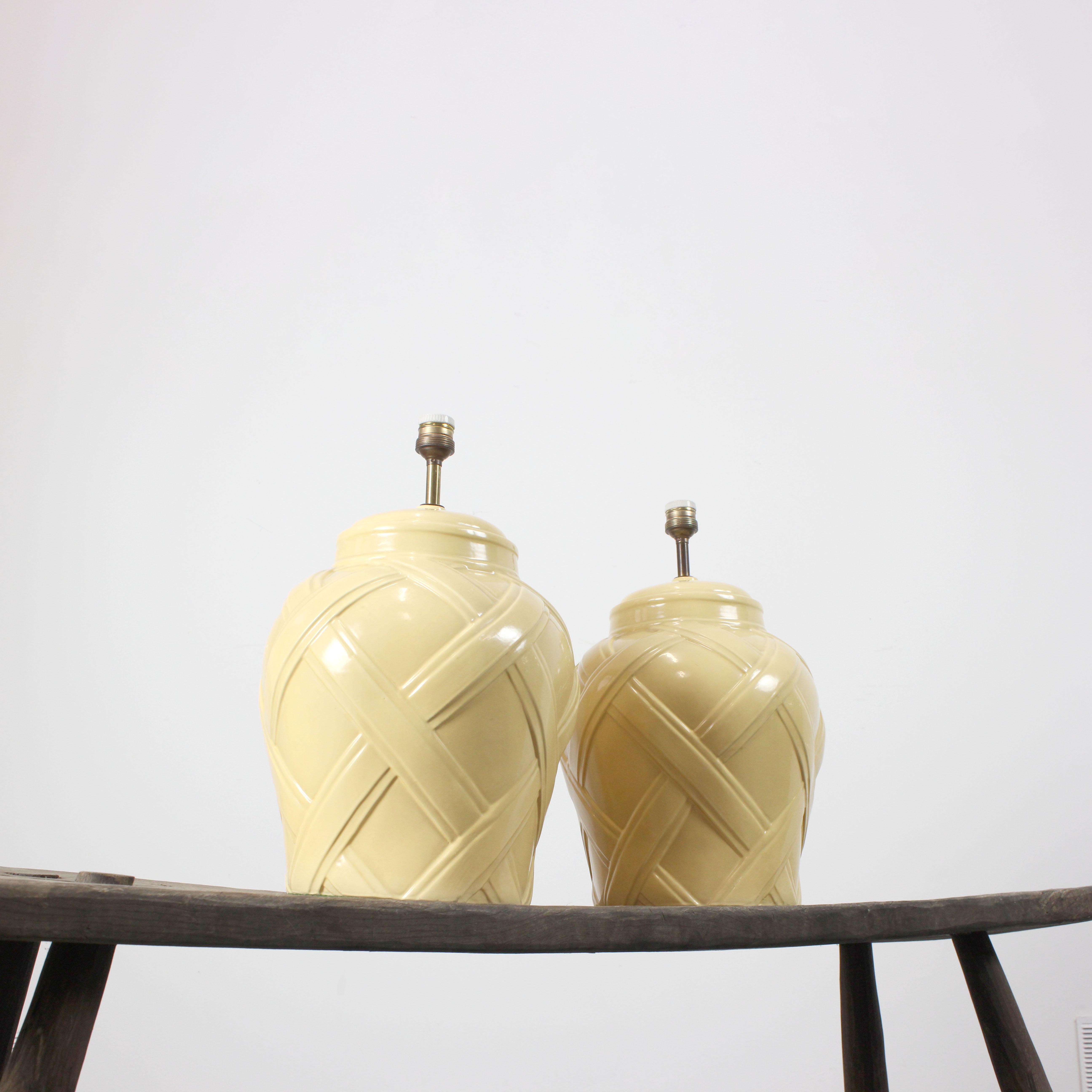 20ième siècle Paire de lampes de table A.I.C. Espagne - c. 1960 en vente