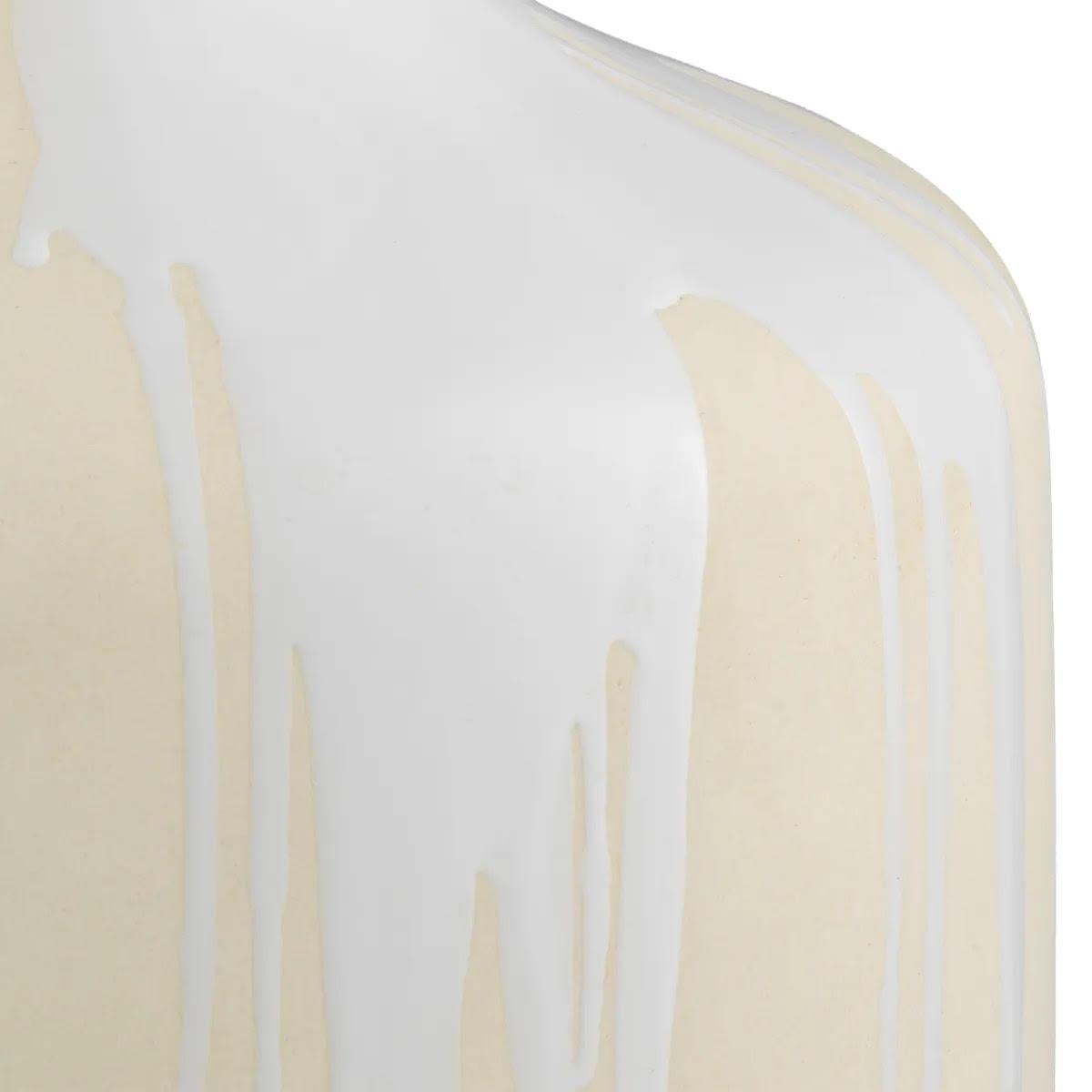 Pair of Table Lamps, White Drop Effect, Vintage Brass Finish. Siglo XXI y contemporáneo en venta