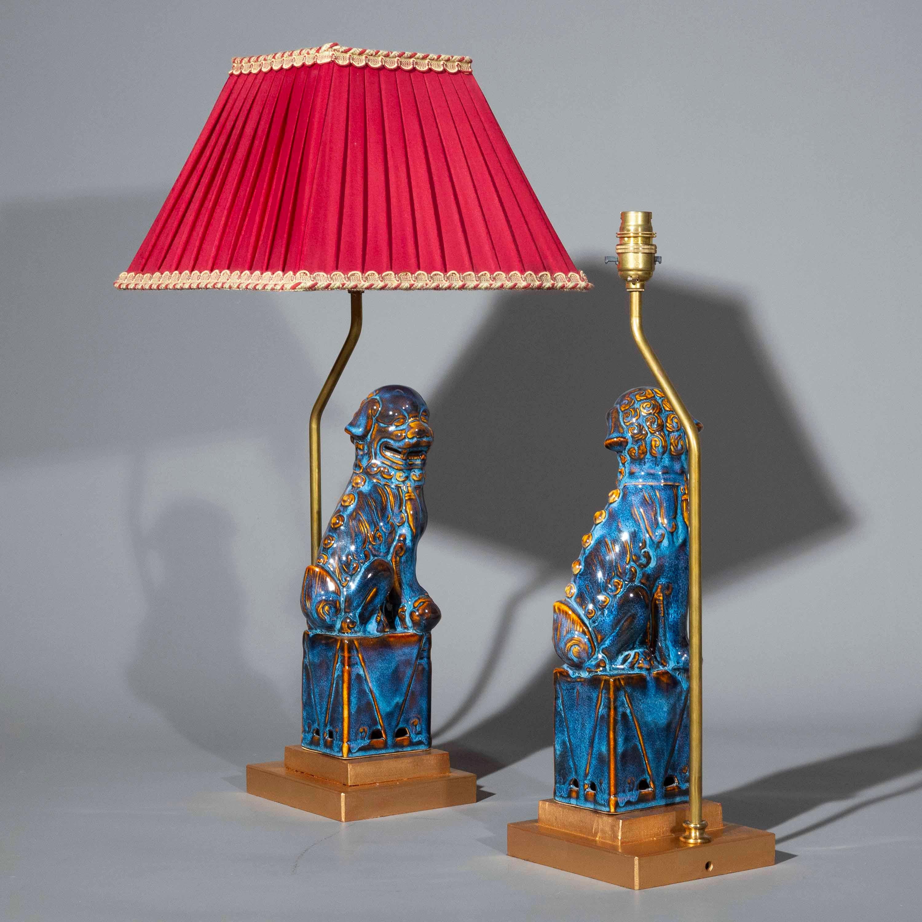 Chinoiserie Rare Pair of Tall Table Lamps with Chinese Flambé Foo Dogs