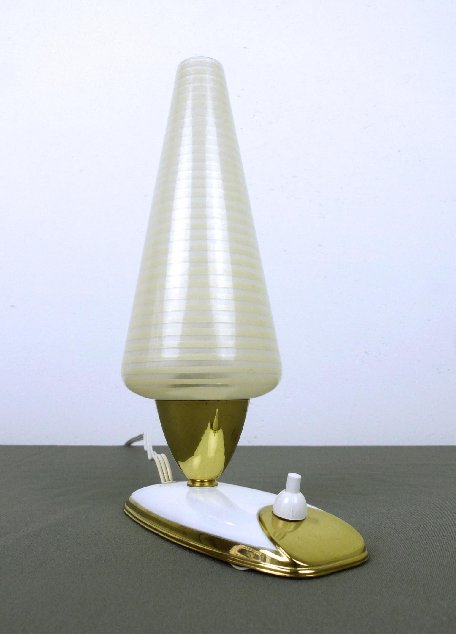 Pair of Table Lamps with Striped Glass Diffusers, Germany, 1950s In Good Condition For Sale In Berlin, DE