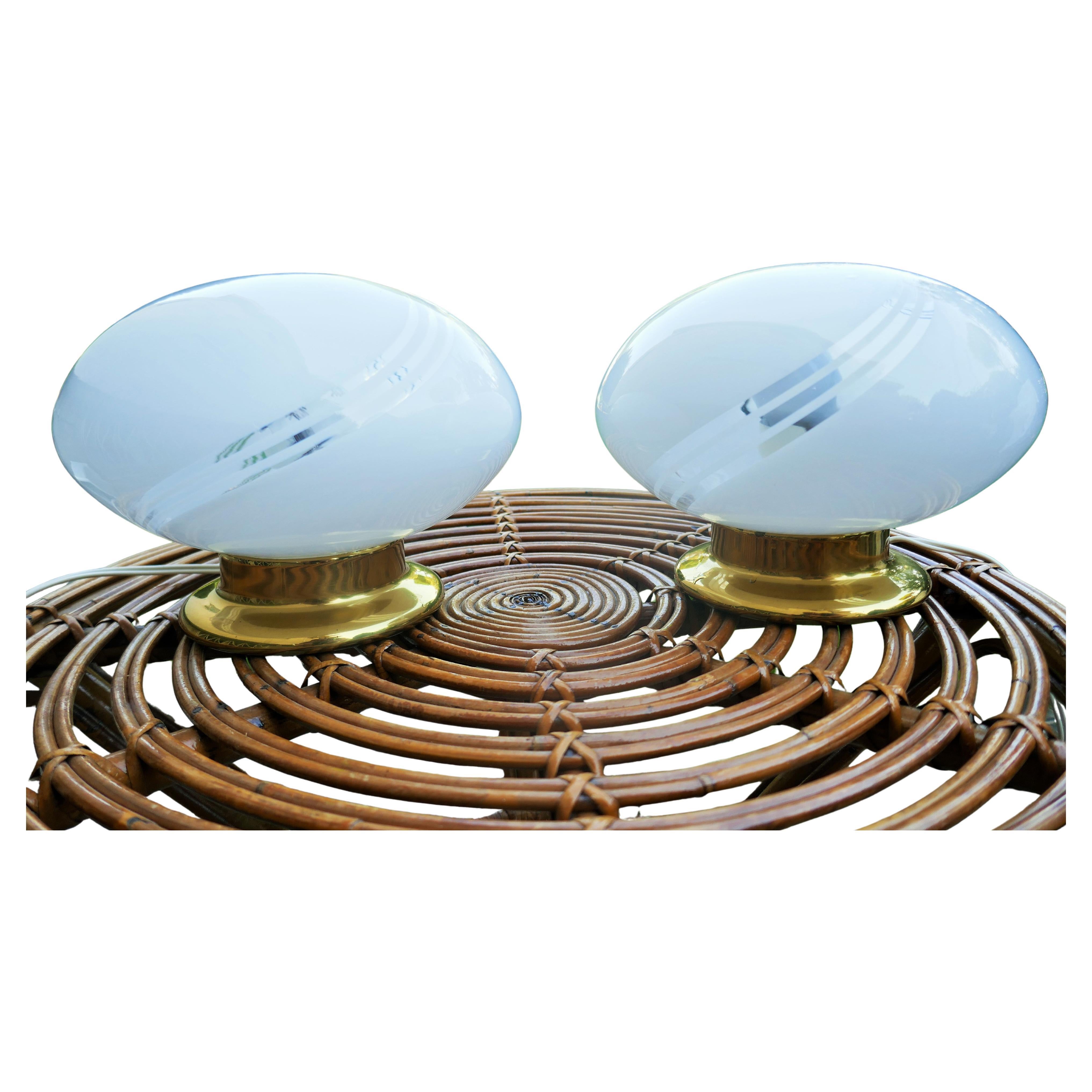 Par de lámparas de mesa o mesilla de noche de estilo Venini Murano espiral o vórtice en venta 2