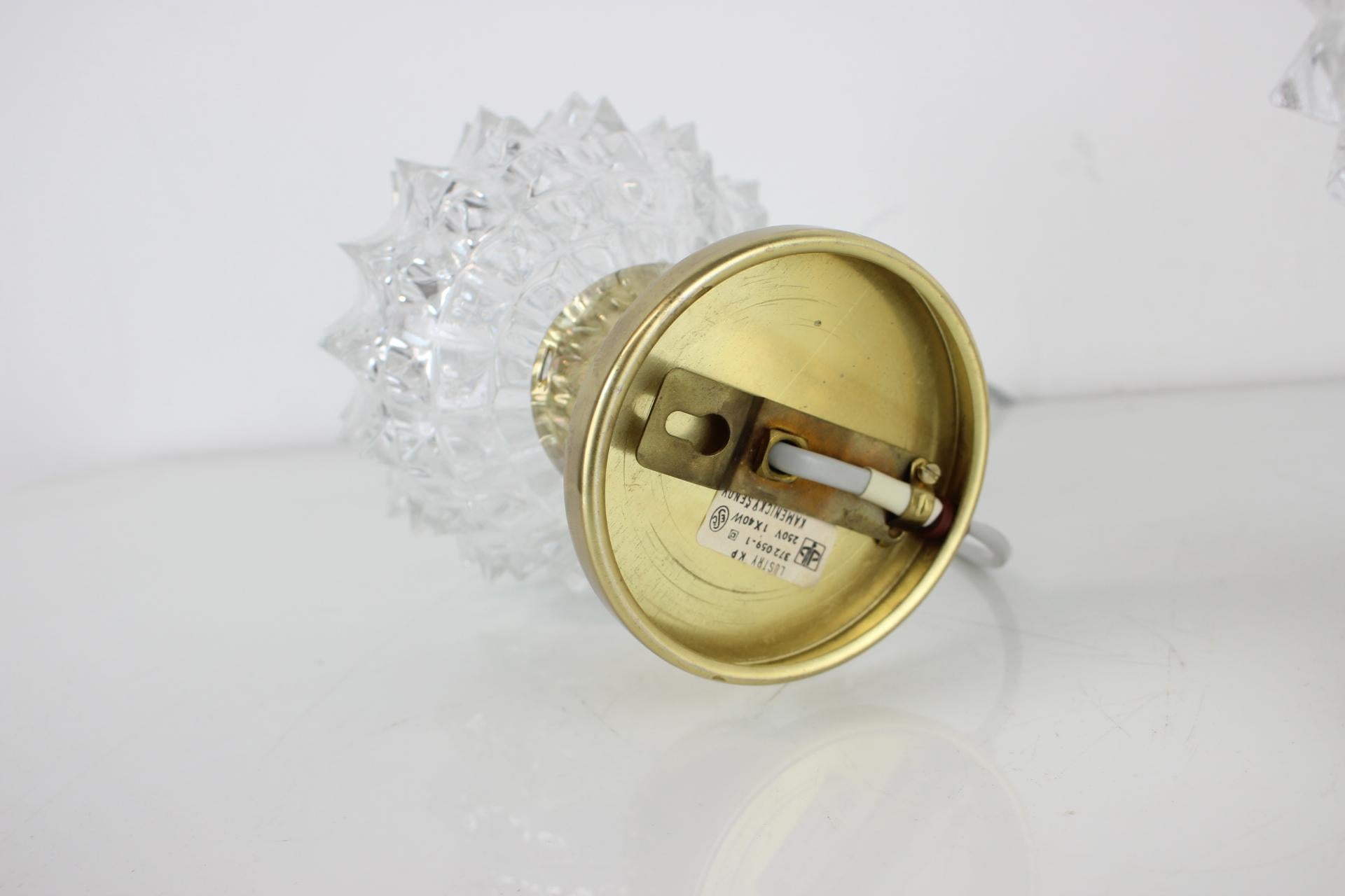 Paar Tisch- oder Wandlampen, Preciosa, Kamenický Šenov, 1960''s (Messing) im Angebot