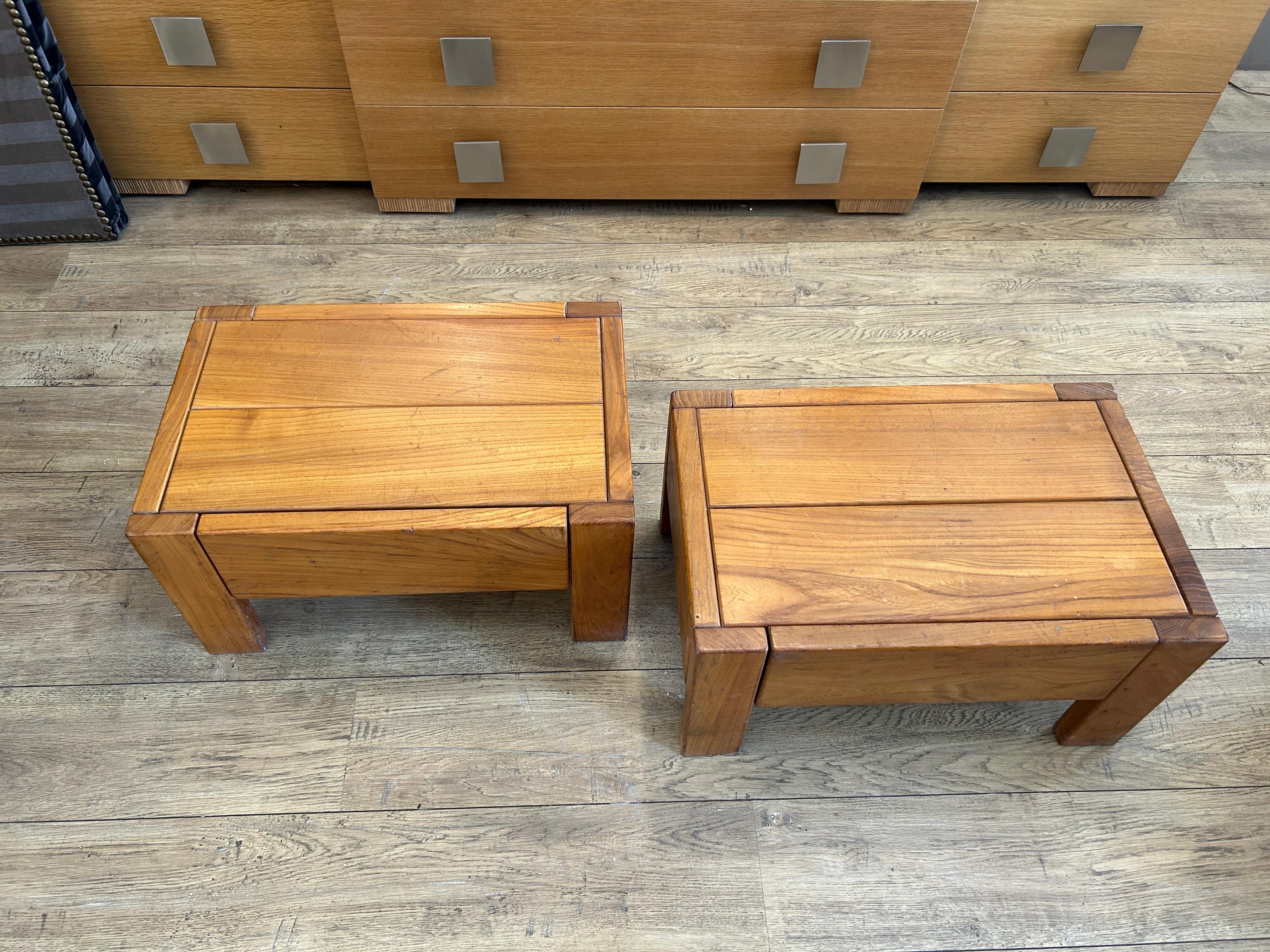Legno di alberi da frutto Coppia di tavoli, 1960, Regain in vendita