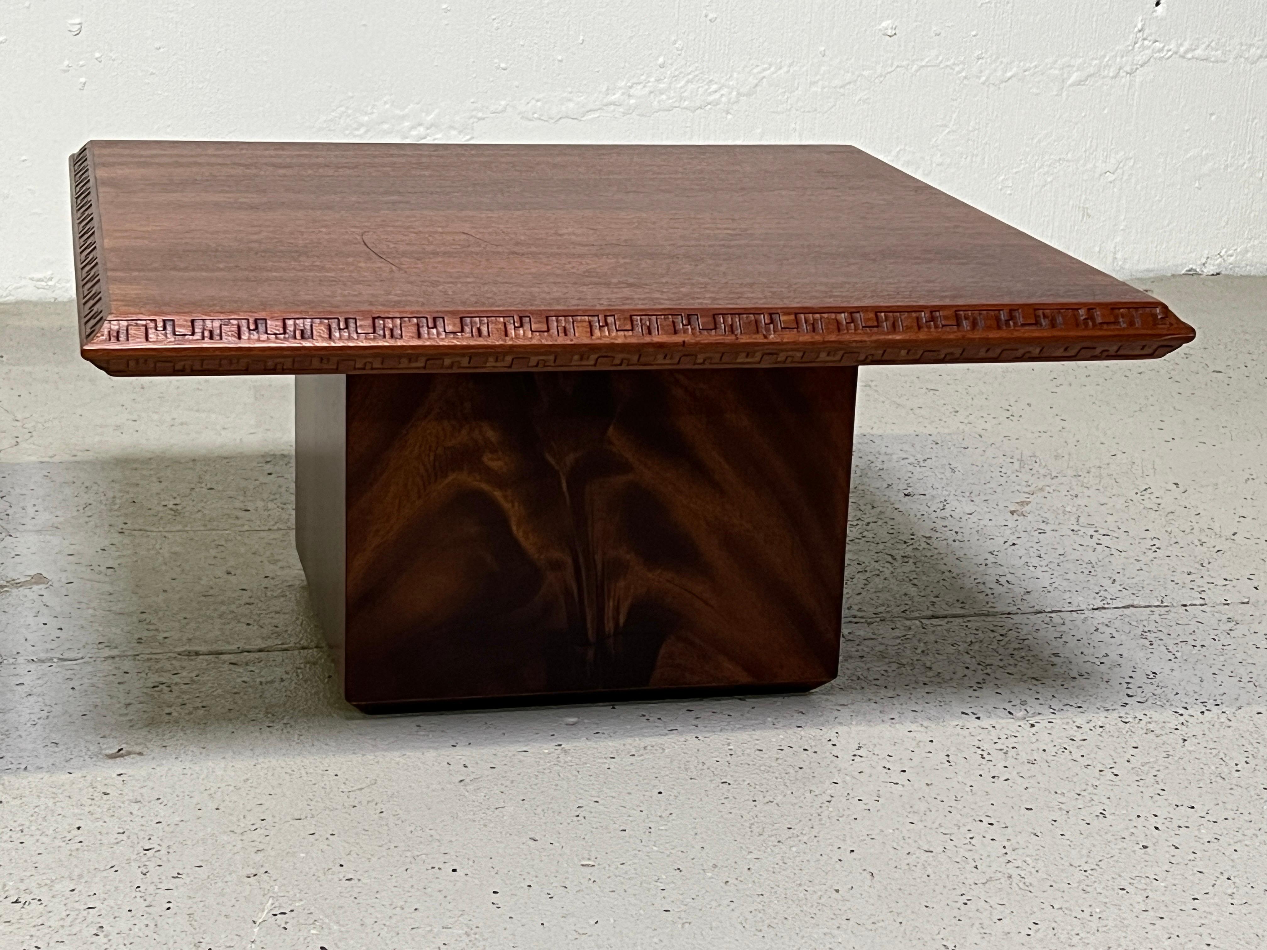 Ein Paar Tische von Frank Lloyd Wright für Henredon im Angebot 2