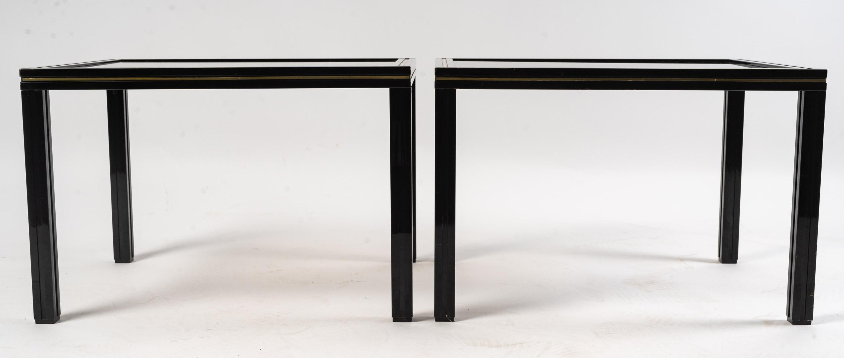 Pair of tables in the style of Pierre Vandel, 1970
Pair of side tables, end of sofa, in the style of Pierre Vandel, 1970
H: 34 cm, W: 40.5 cm, D: 50 cm
ref SM0694