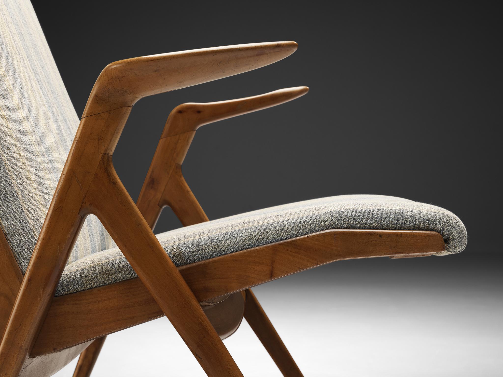 Mid-Century moderno Coppia di poltrone Taichiro Nakay in legno di ciliegio in vendita