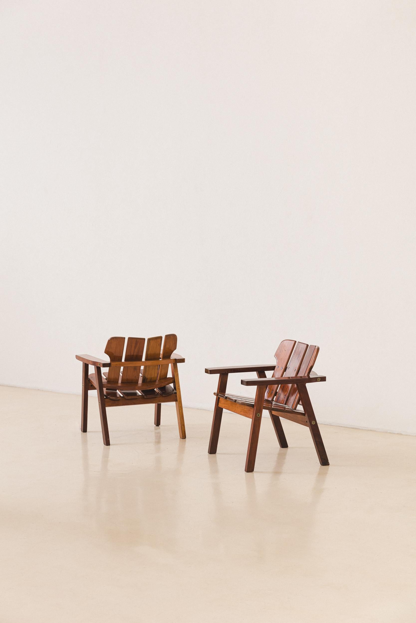 Mid-Century Modern Pair of Taja Armchairs by Sergio Rodrigues, Brazilian Midcentury Design, 1970s For Sale