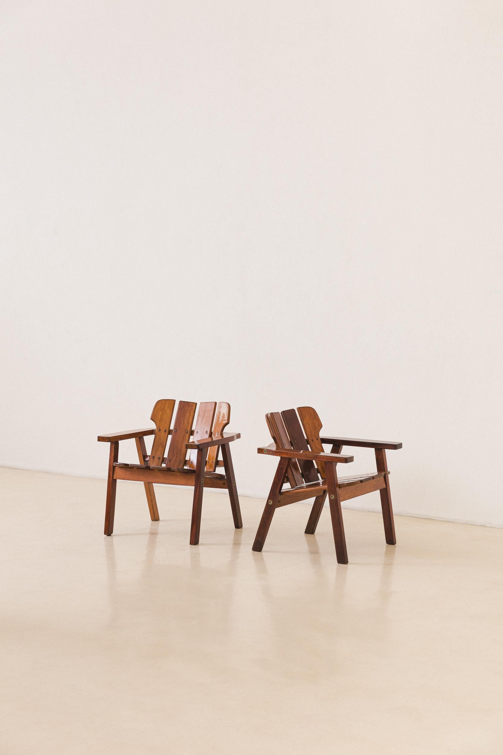 Late 20th Century Pair of Taja Armchairs by Sergio Rodrigues, Brazilian Midcentury Design, 1970s For Sale