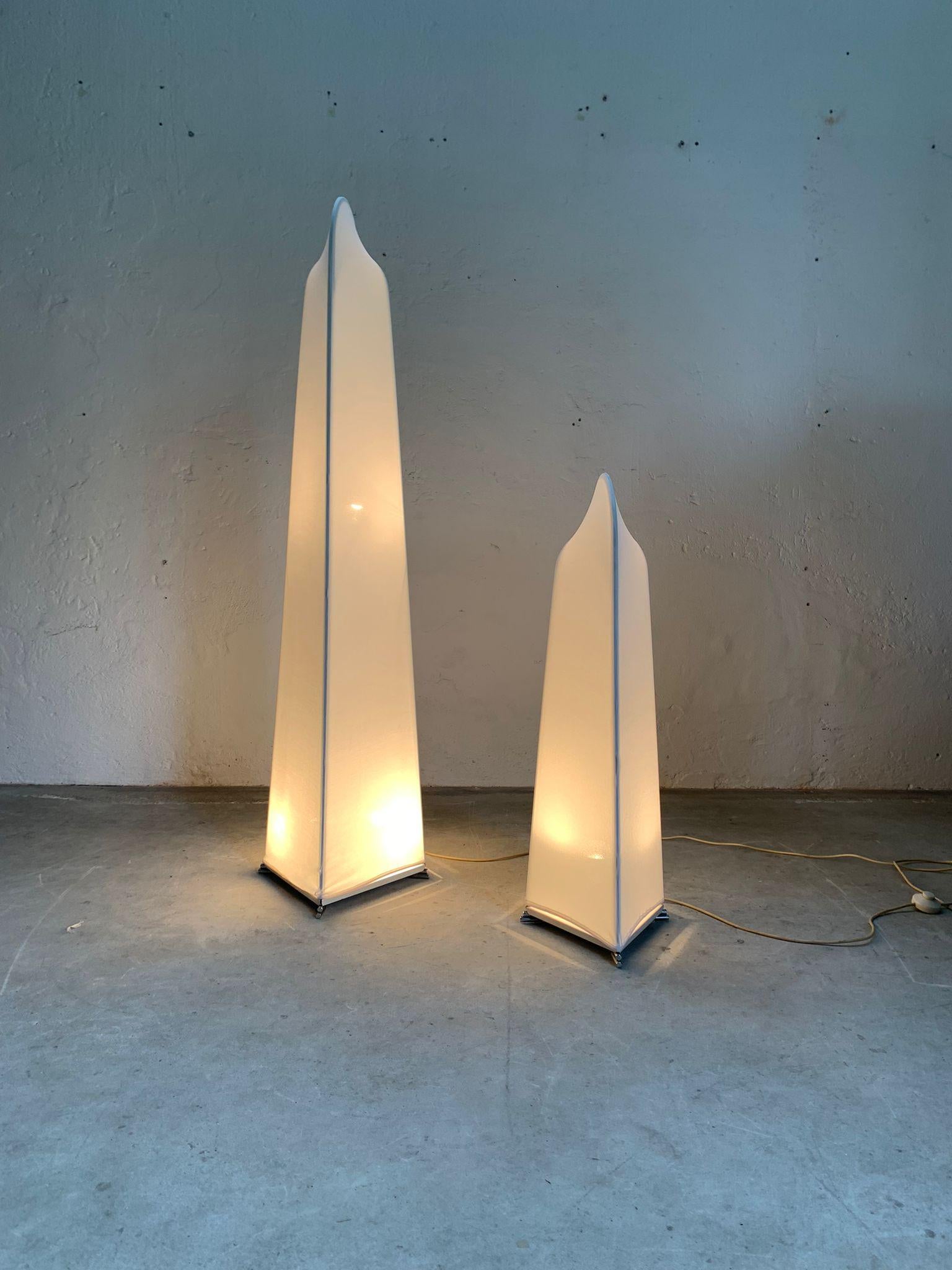 Pair of Takahama Kazuhide lamps, Sirrah production
Italy, 1960s

This pair of lamps, one large and one medium, exemplifies Italian design from the 1960s—a period marked by great experimentation and cultural fusion. Designed by Kazuhide Takahama, a