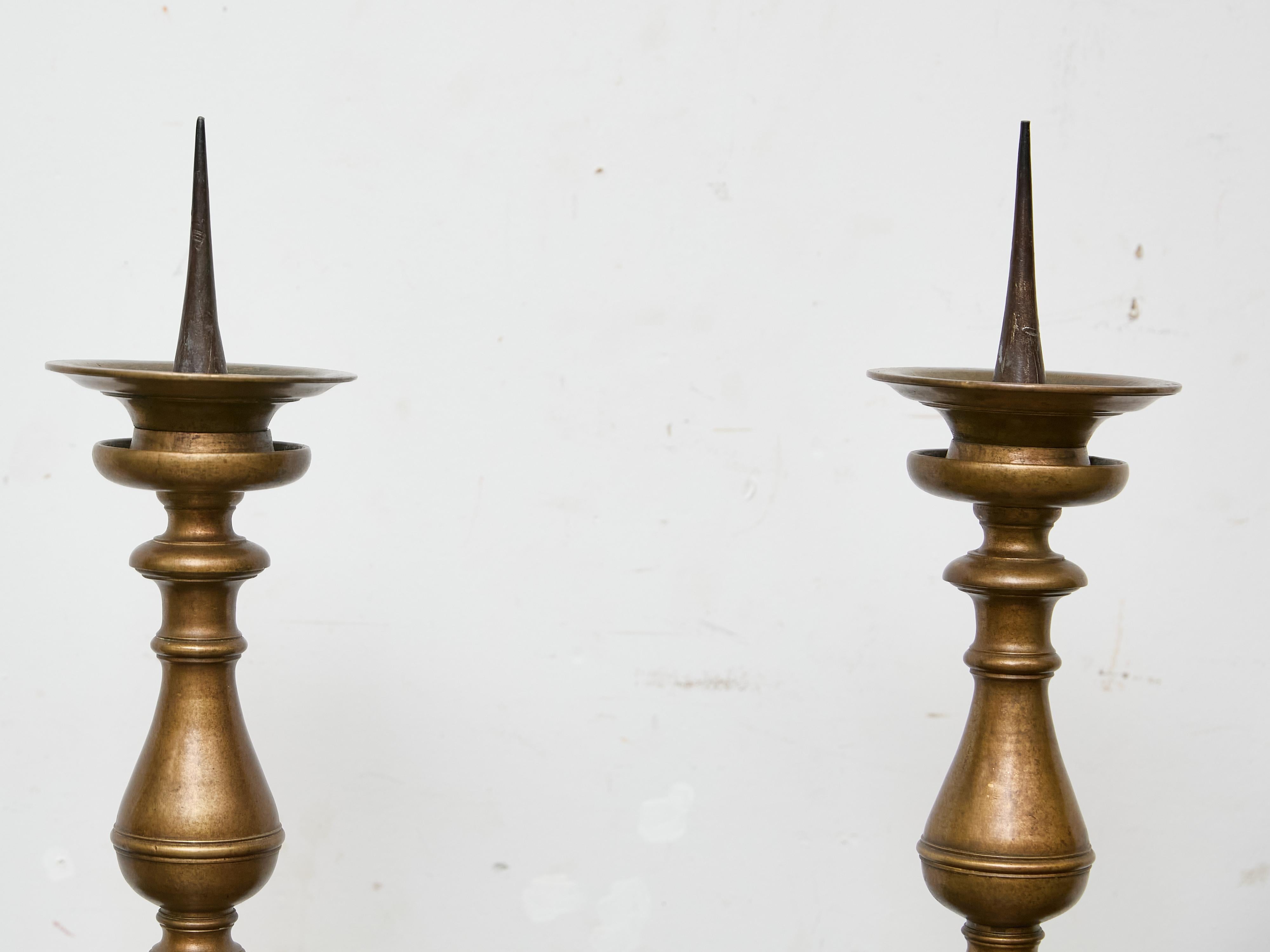 Pair of Tall 18th Century Italian Bronze Pricket Candlesticks For Sale 10