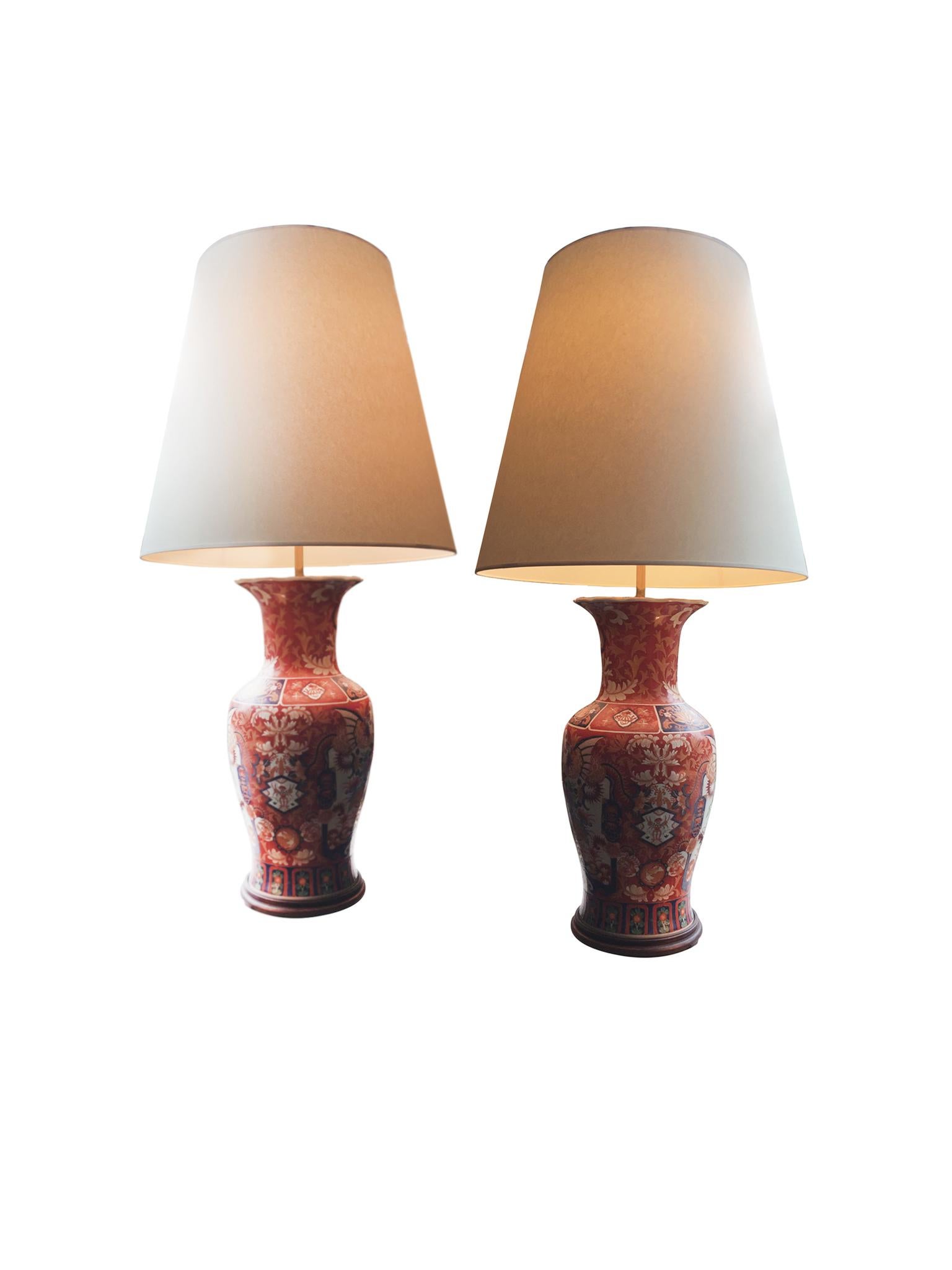 Pair of Tall 1940s Imari Ceramic Table Lamps 1