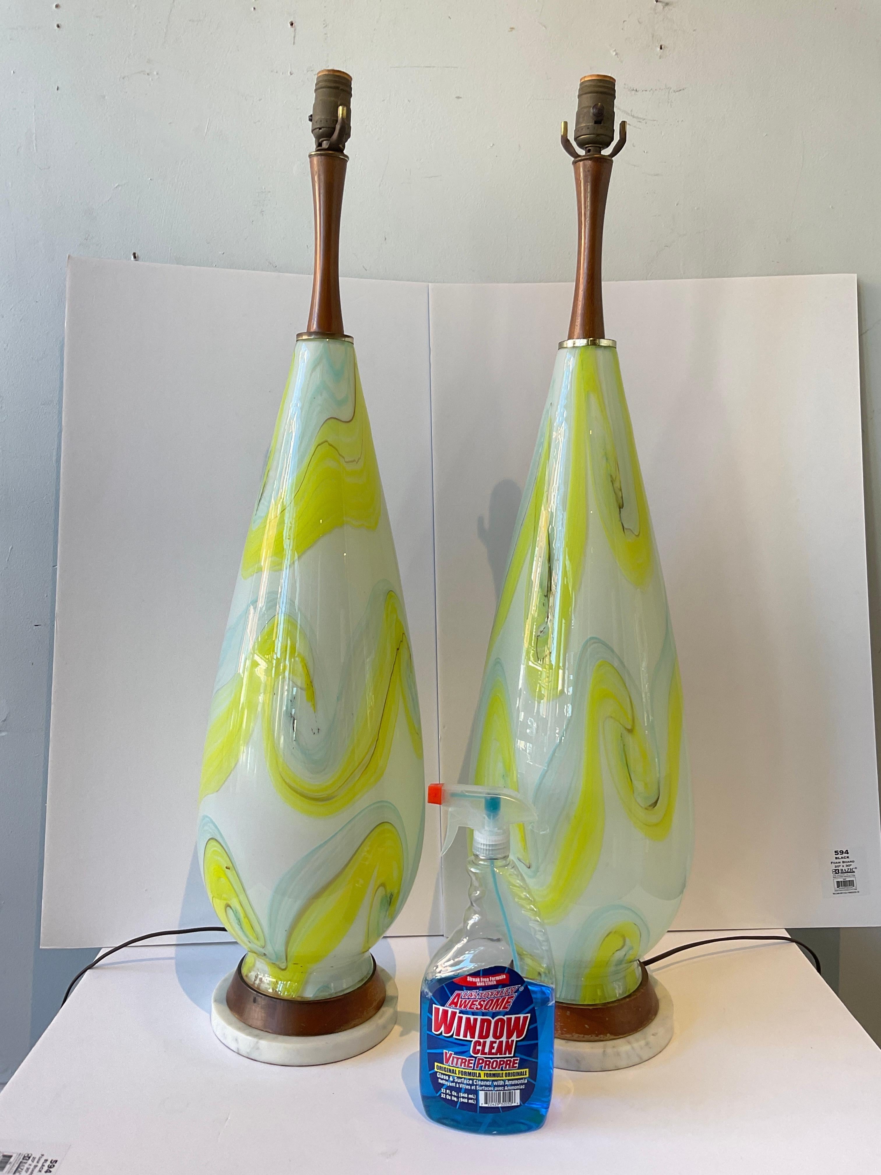 Pair Of Tall 1960s Yellow And White Art Glass Lamps With Teak Bases In Good Condition In Tarrytown, NY