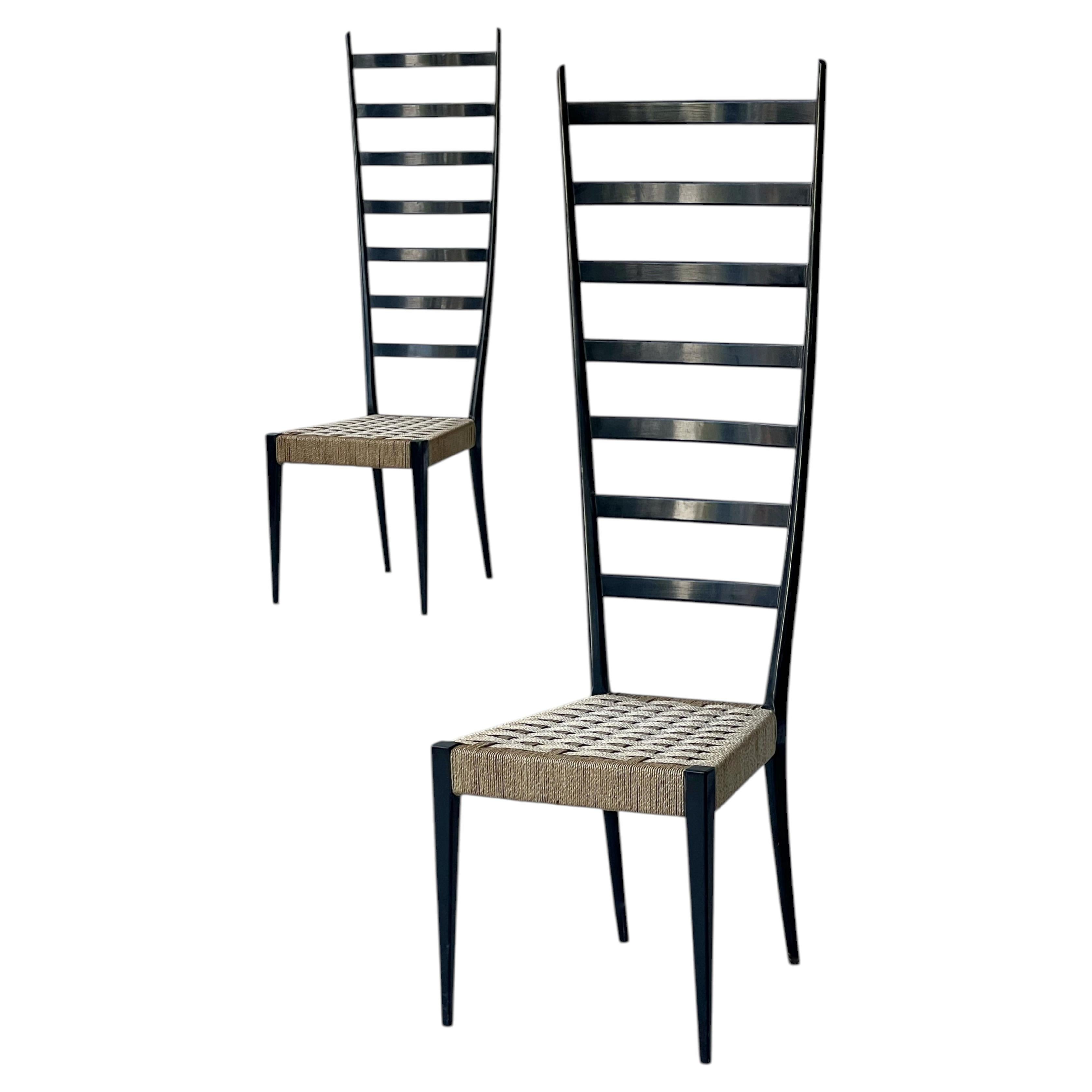 Pareja de Sillas Chiavari de Respaldo Alto Italia Años 70 en venta