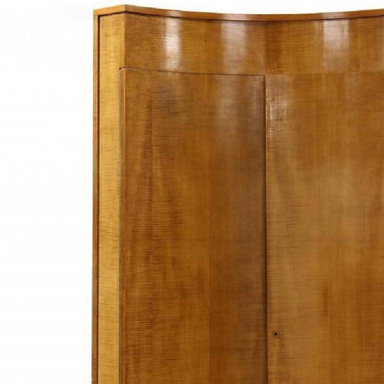 North American Pair of Tall Biedermeier Corner Cabinets designed by Karl Bock 1930s For Sale