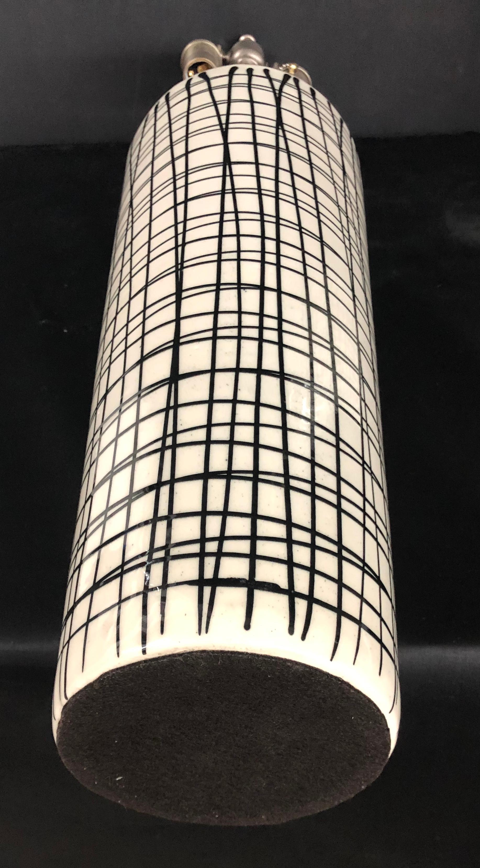 Contemporary Pair of Tall Black and White Crosshatched Vases with Lamp Application