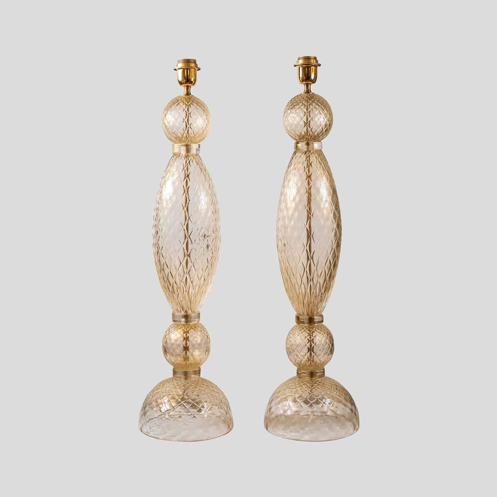 Italiano Pair of tall blown clear glass with gold inclusion table lamps by Alberto Dona in vendita