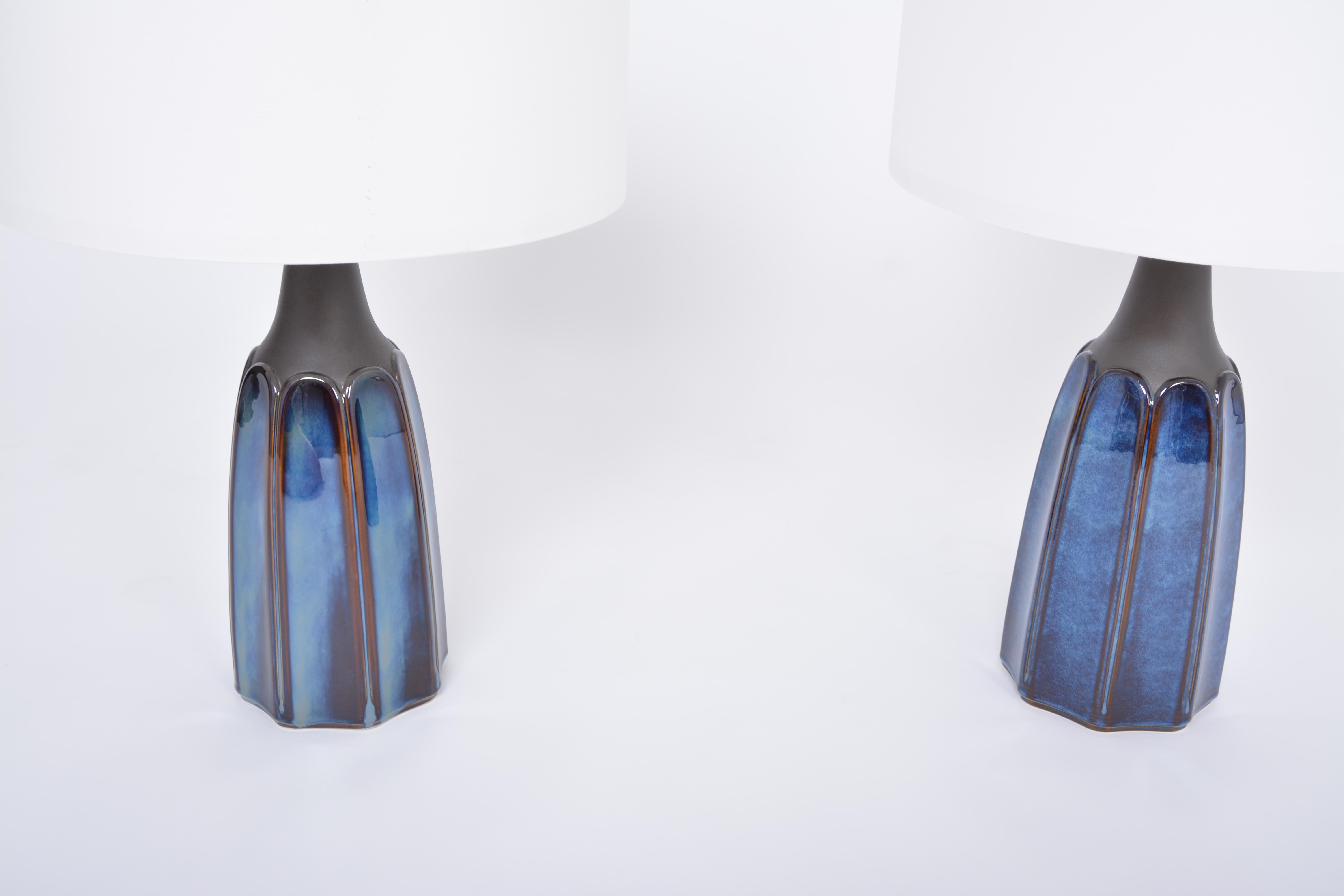 Pair of Tall Blue Stoneware Table Lamps Model 1042 by Einar Johansen for Søholm In Good Condition In Berlin, DE