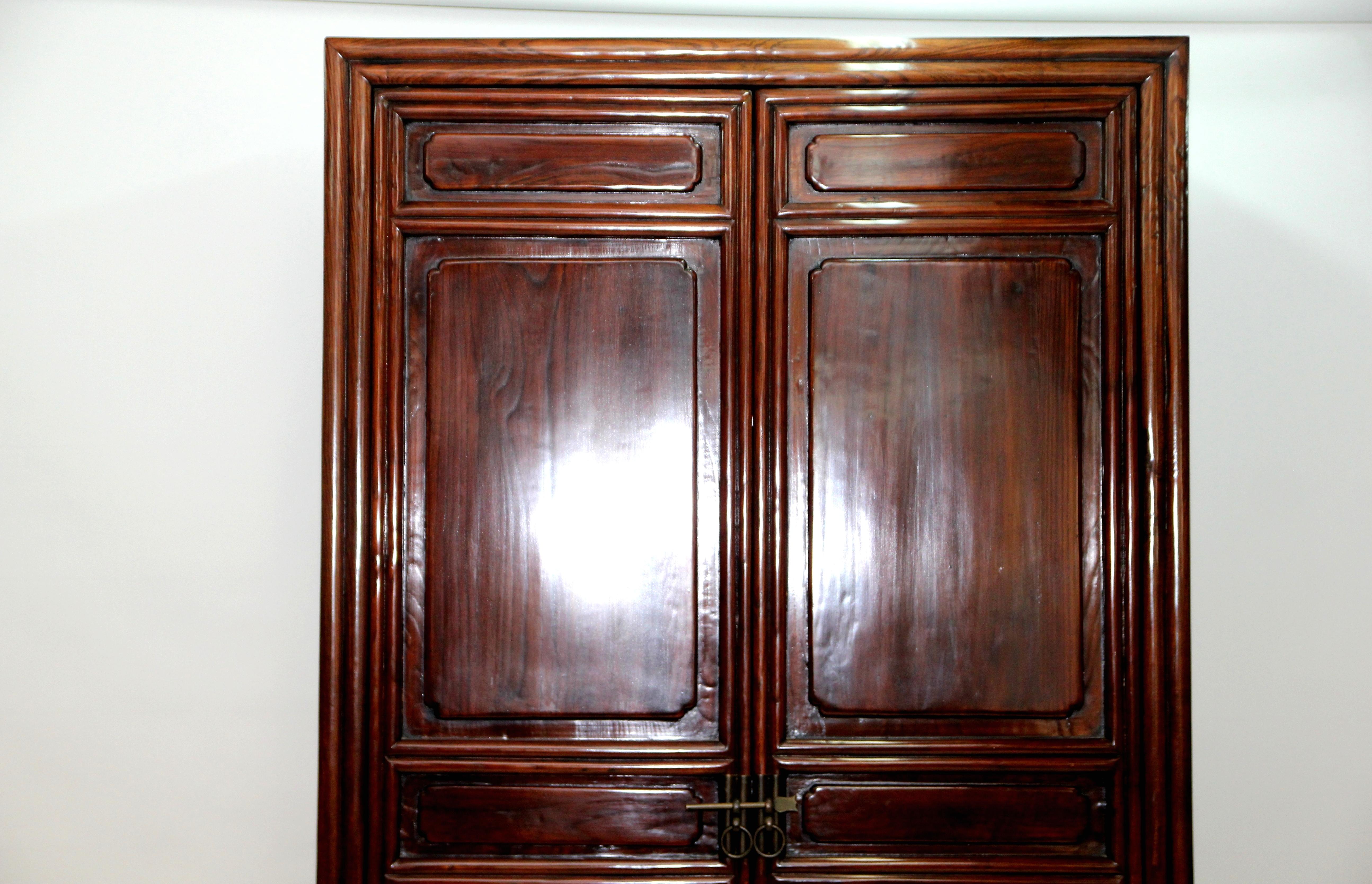 Hand-Carved Pair of Tall Cabinets with Square Corners and Carved with Lipped Moulding For Sale