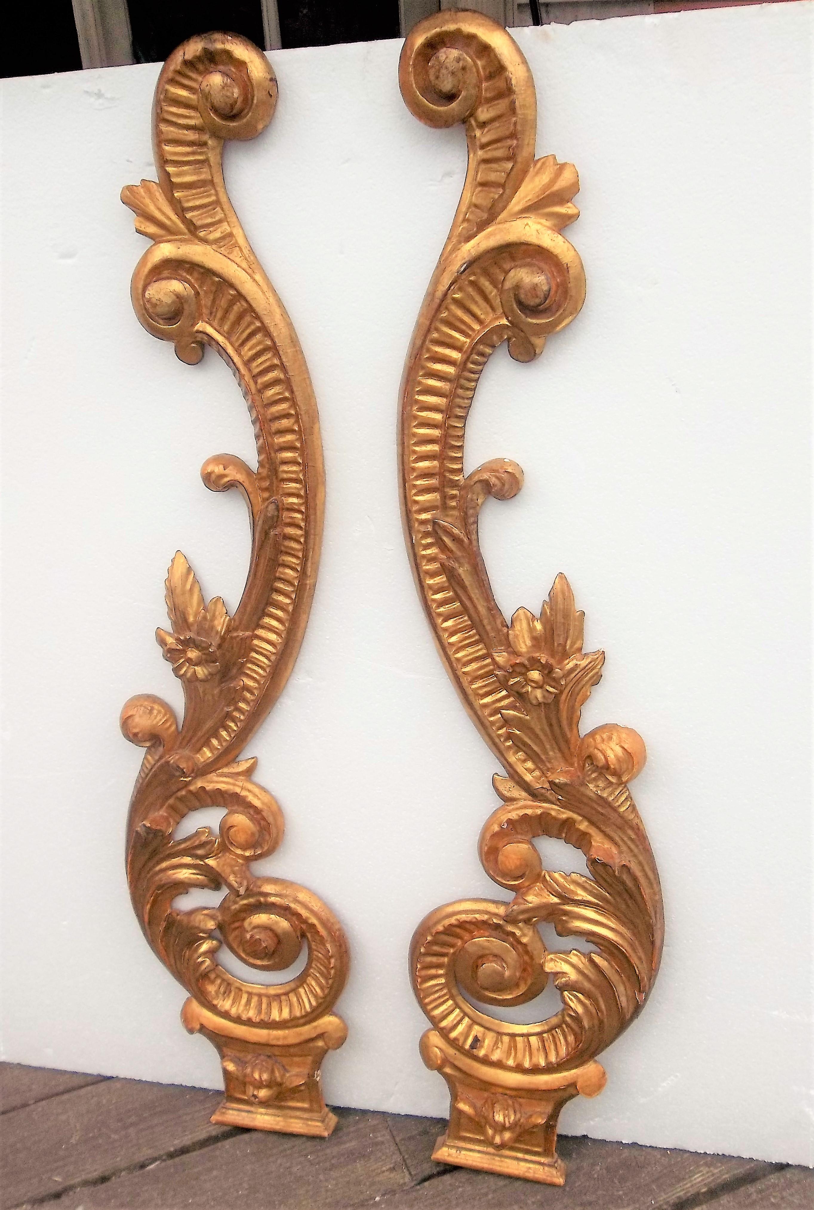 Pair of Tall Carved Louis XV Style Giltwood Boiserie Scrolls or Wall Appliques 7