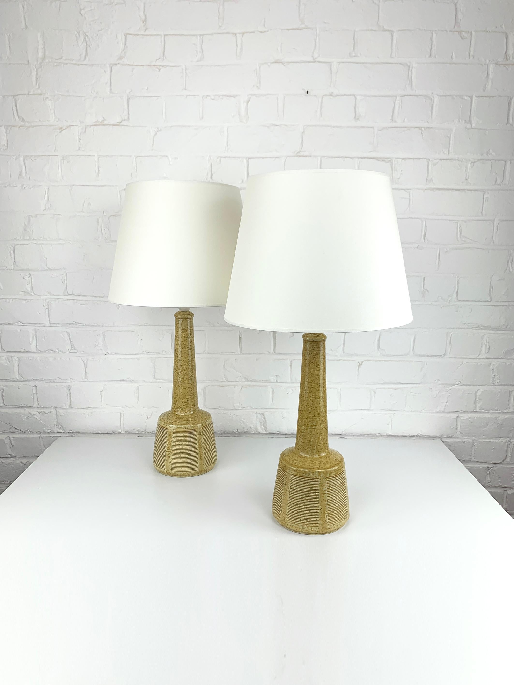 Pair of Tall Ceramic Table Lamps by Palshus, Design by Esben Klint for Le Klint In Good Condition For Sale In Vorst, BE