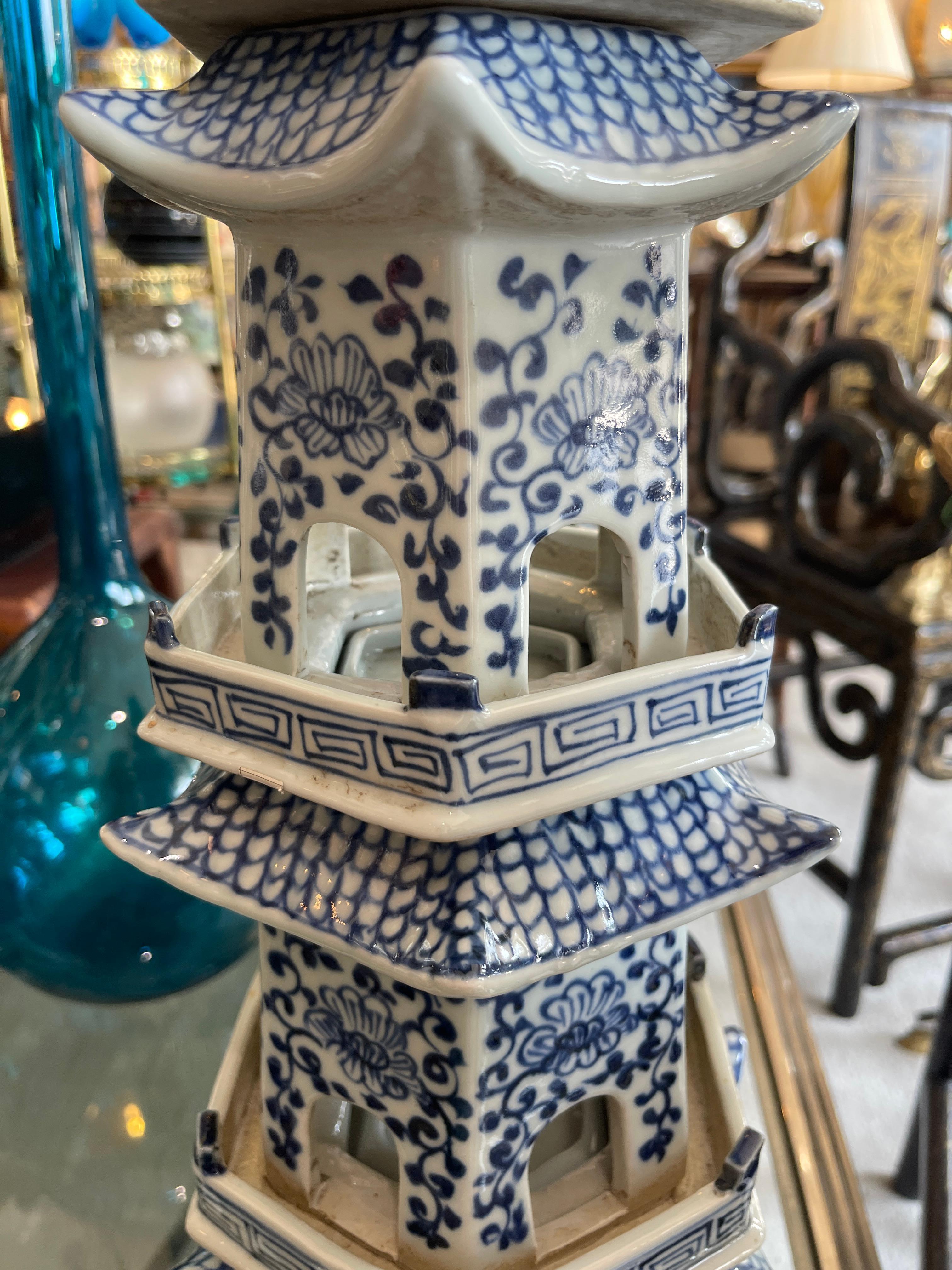 Pair of Tall Chinese Blue & White Porcelain Pagoda  For Sale 5
