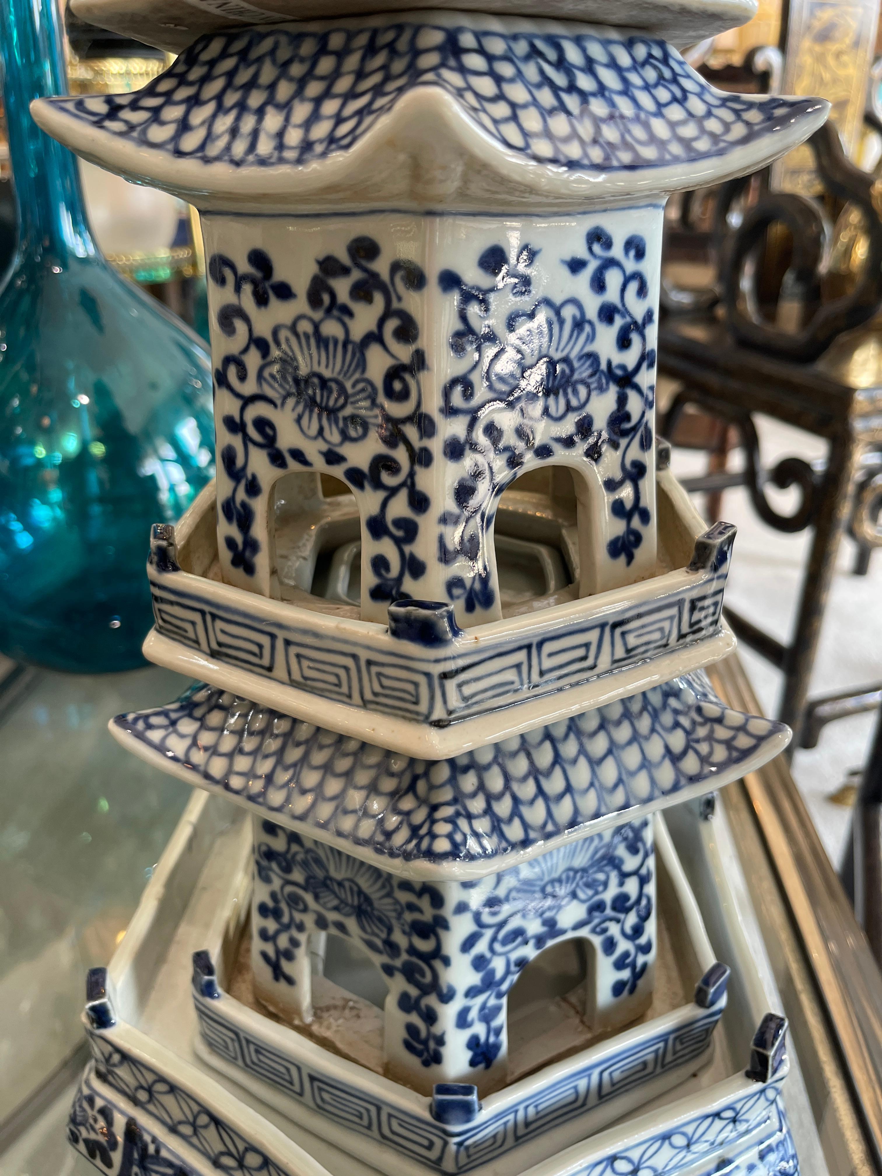 Pair of Tall Chinese Blue & White Porcelain Pagoda  For Sale 7