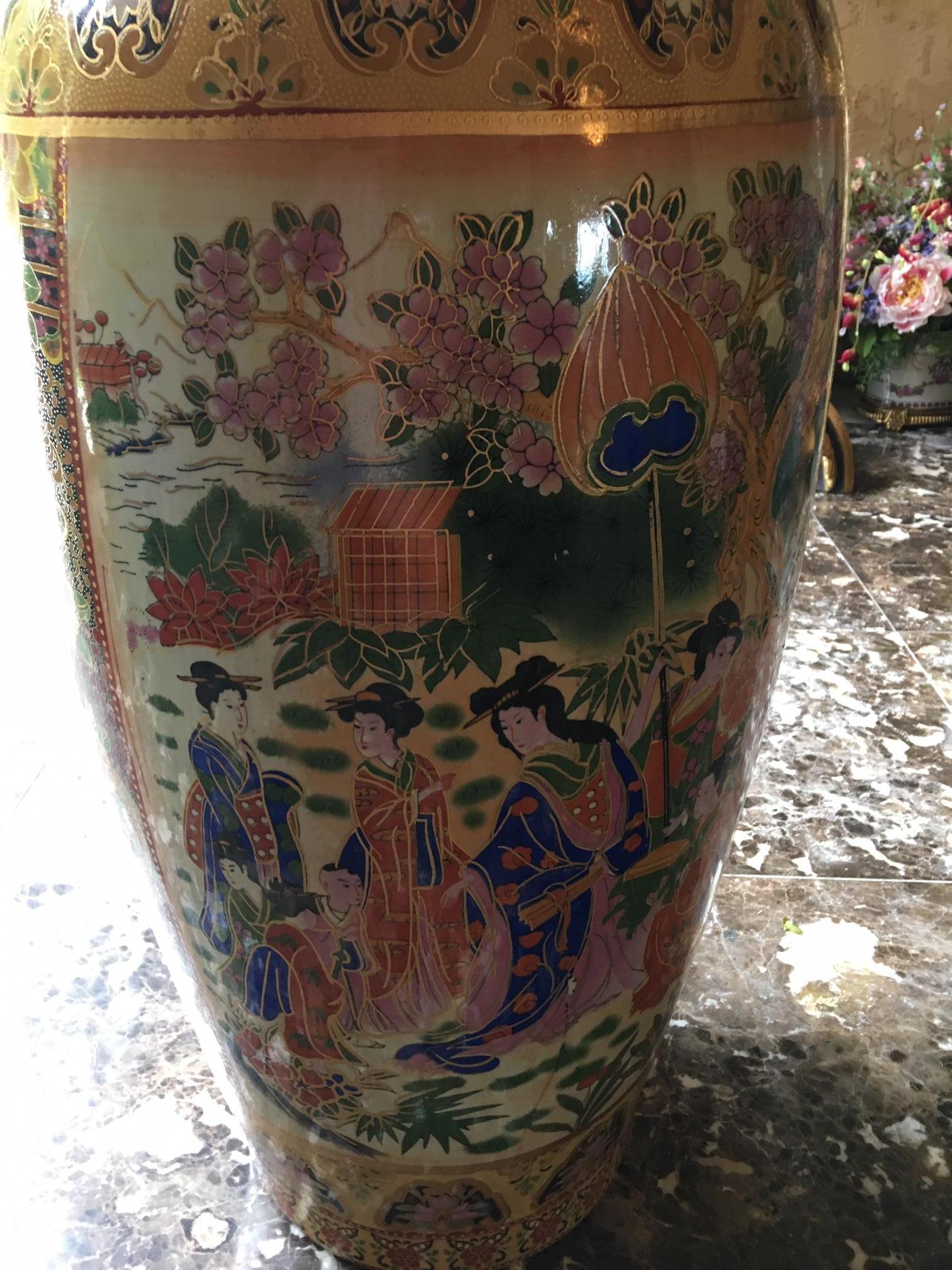Pair of Tall Chinese Vases with Decorative Scenes, 20th Century 7