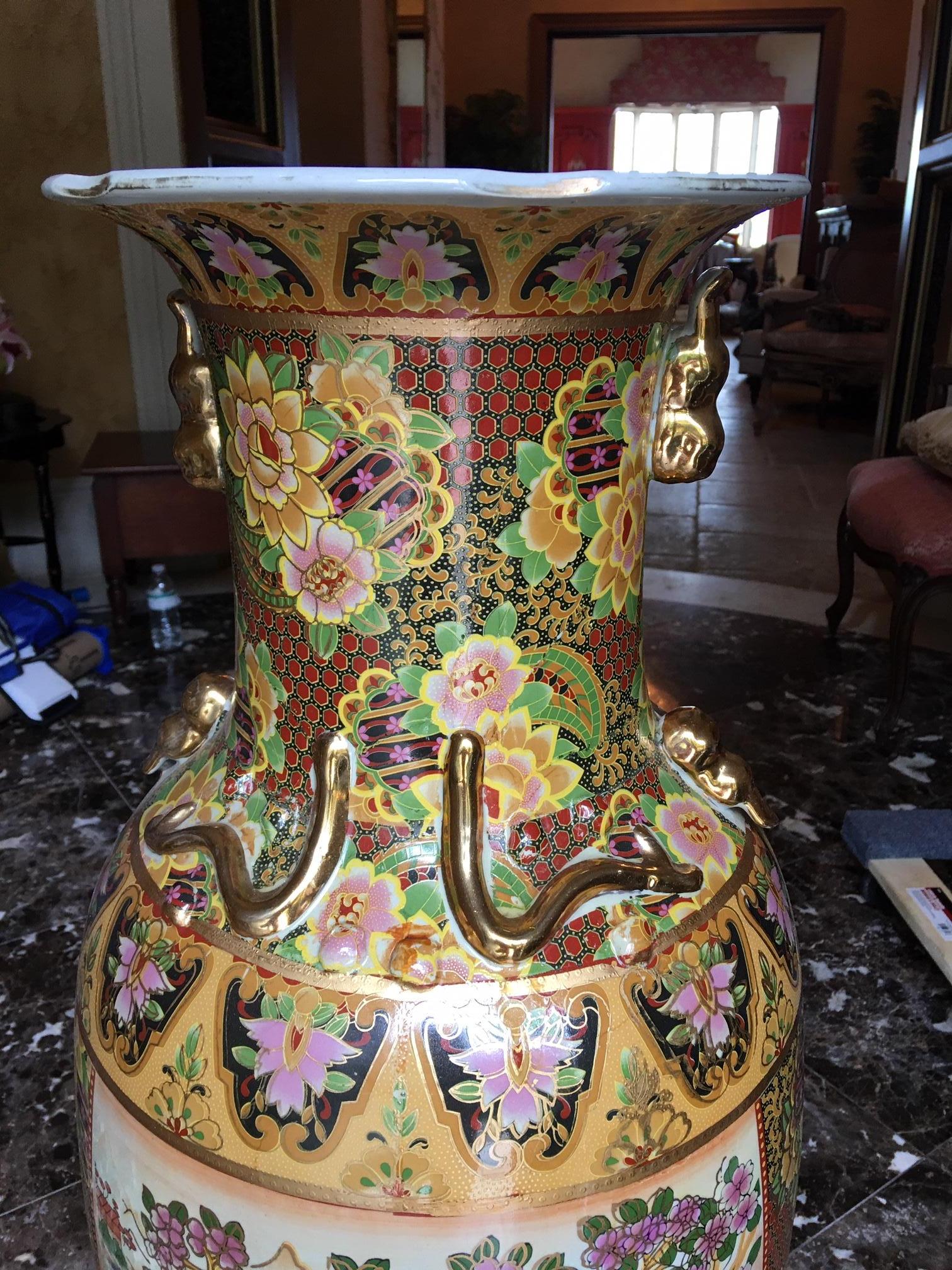 Pair of Tall Chinese Vases with Decorative Scenes, 20th Century 8