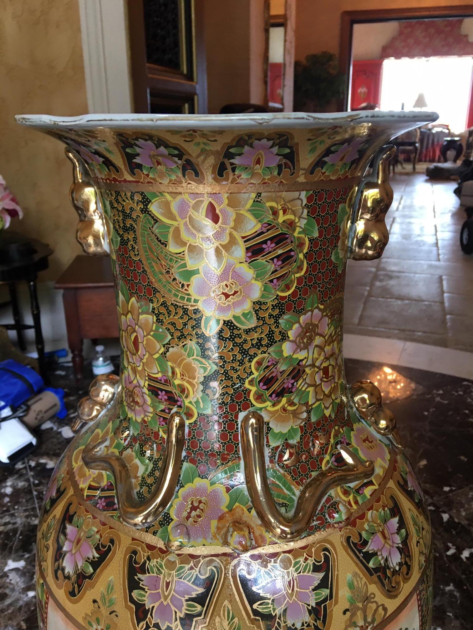 Pair of Tall Chinese Vases with Decorative Scenes, 20th Century 1