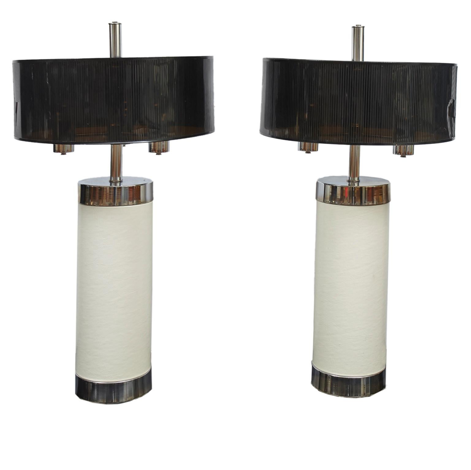 Pair of Tall Chrome and Off-White Faux Leather Mid-Century Modern Table Lamps For Sale