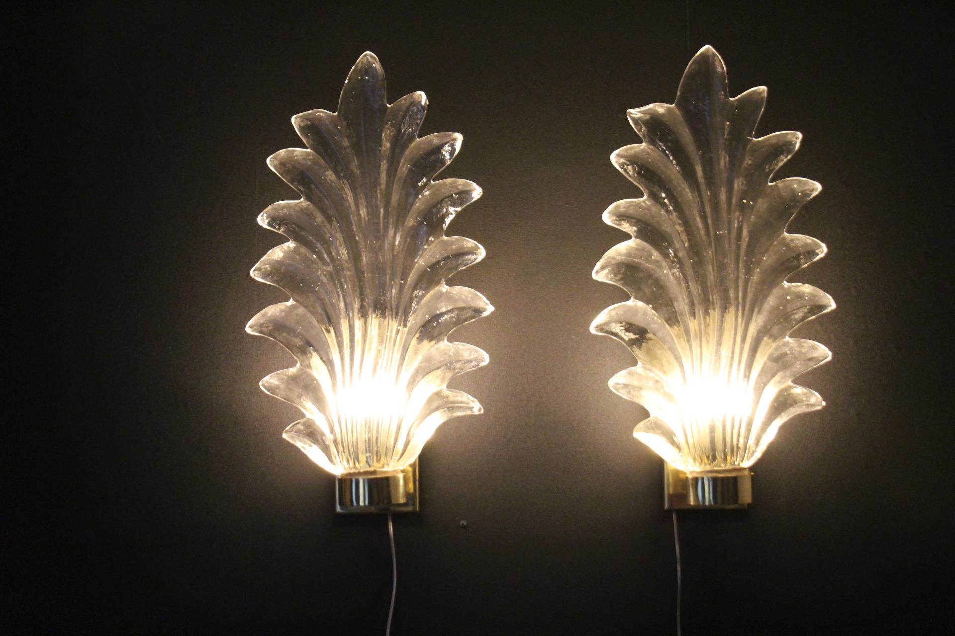 Coppia di lampade alte a foglia di palma in vetro di Murano trasparente in stile Barovier in vendita 6