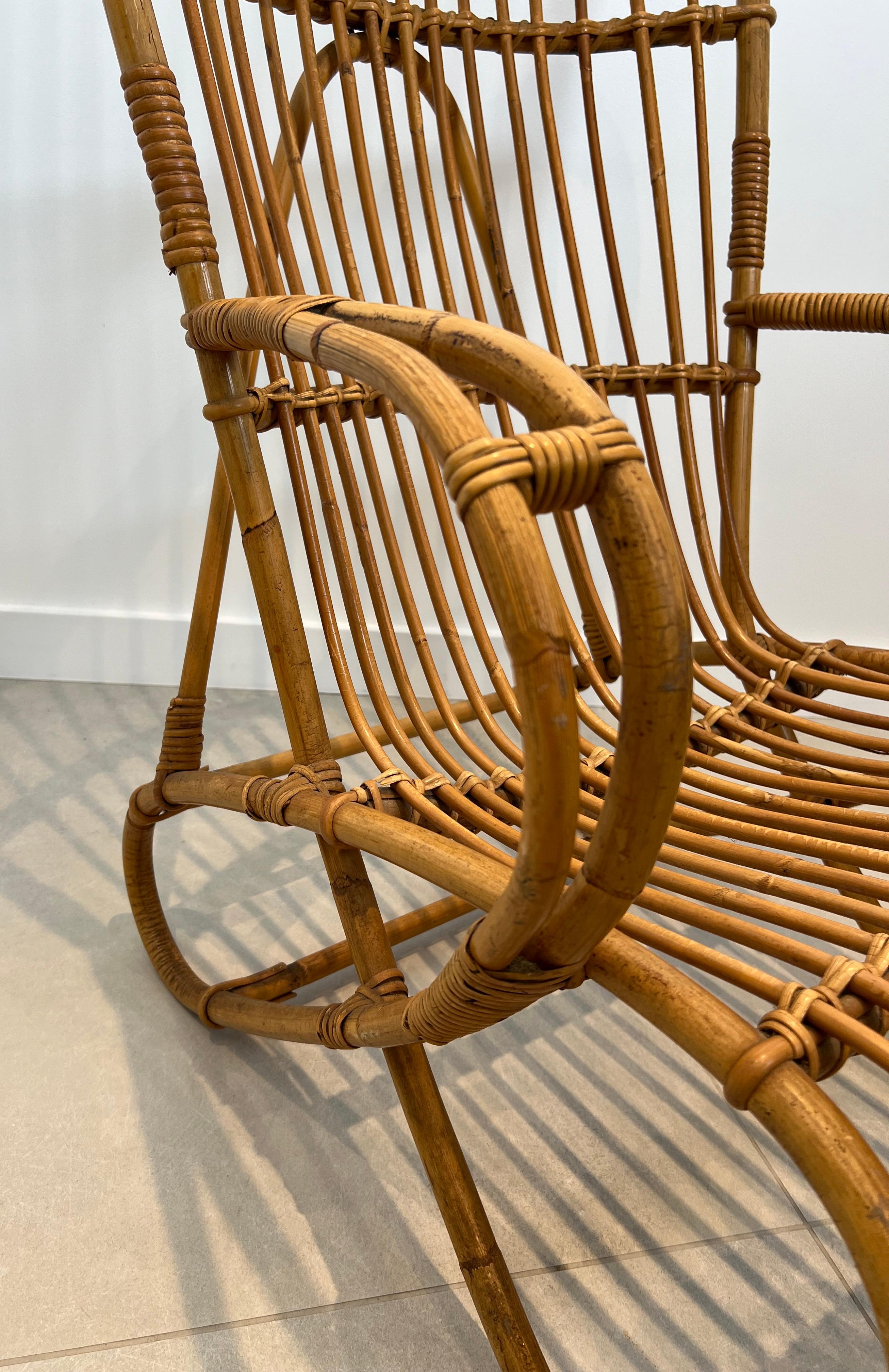 Paire de fauteuils hauts en rotin Design/One en vente 7