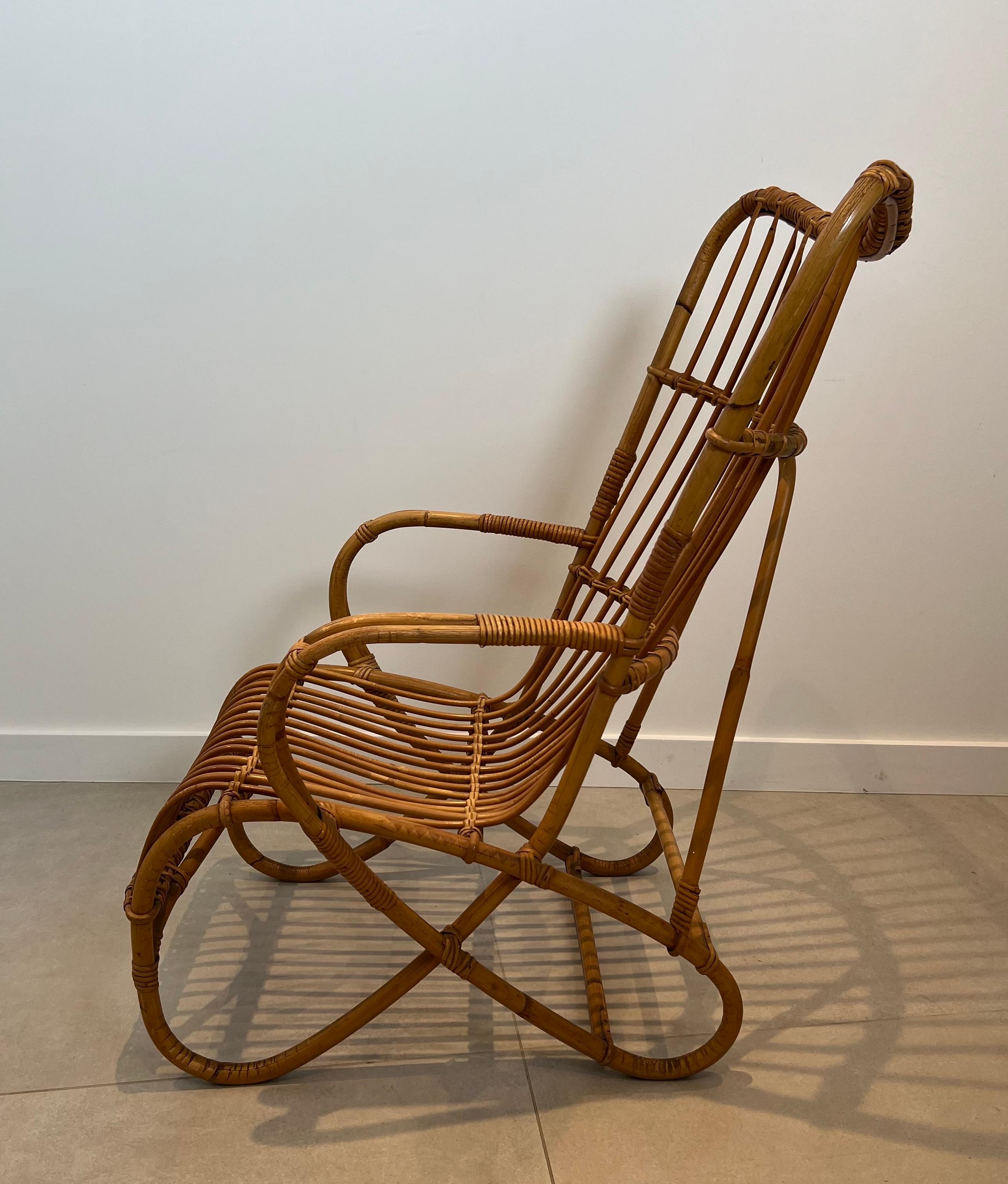 Milieu du XXe siècle Paire de fauteuils hauts en rotin Design/One en vente