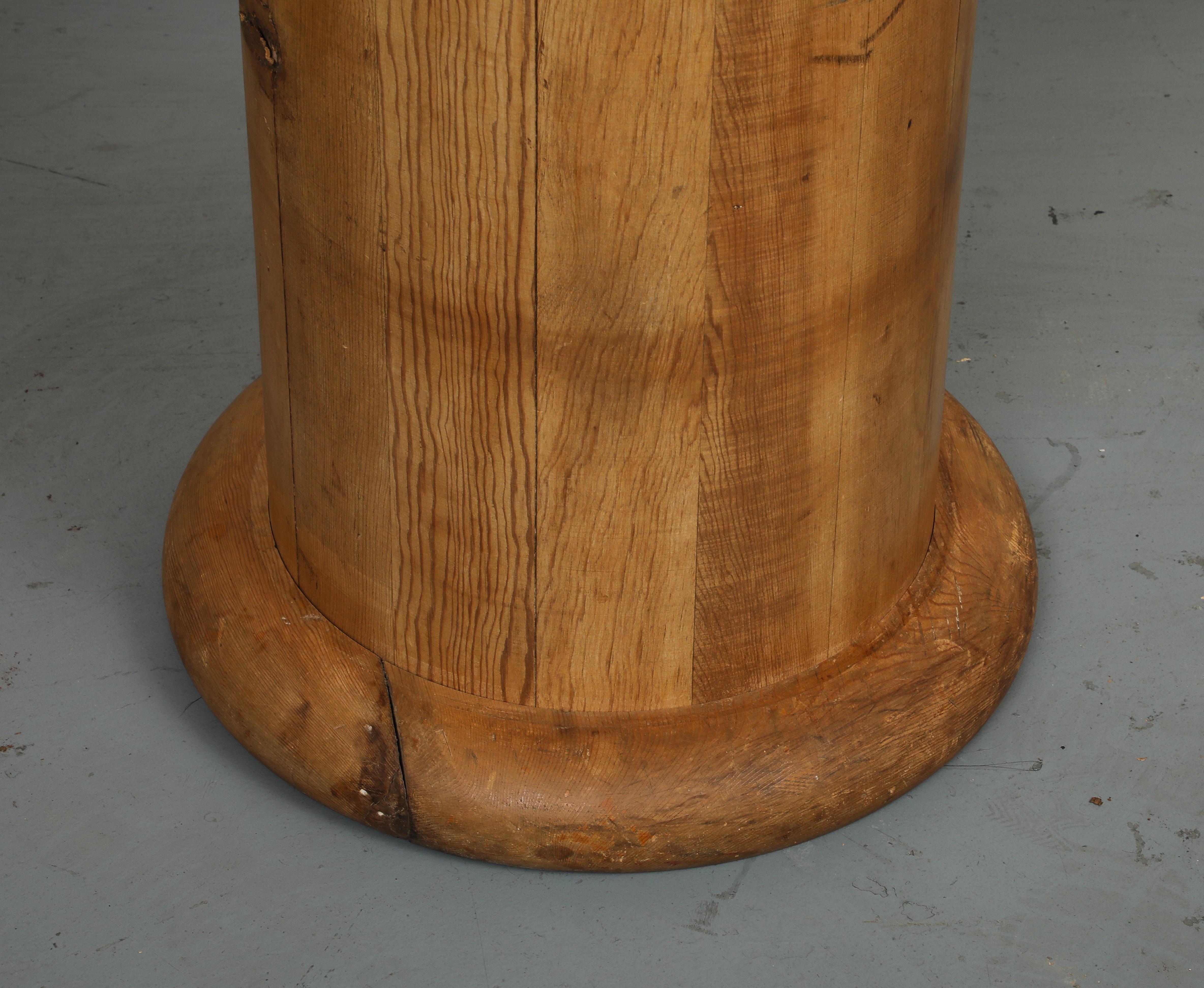 Pair of Tall Fluted Decorative Wood Columns, c. 1930 in vendita 6