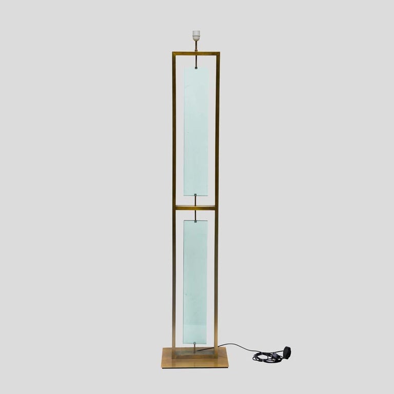 Mid-Century Modern Pair of Tall Fontana Arte Style Brass and Clear Glass Floor Lamps Italian Design For Sale