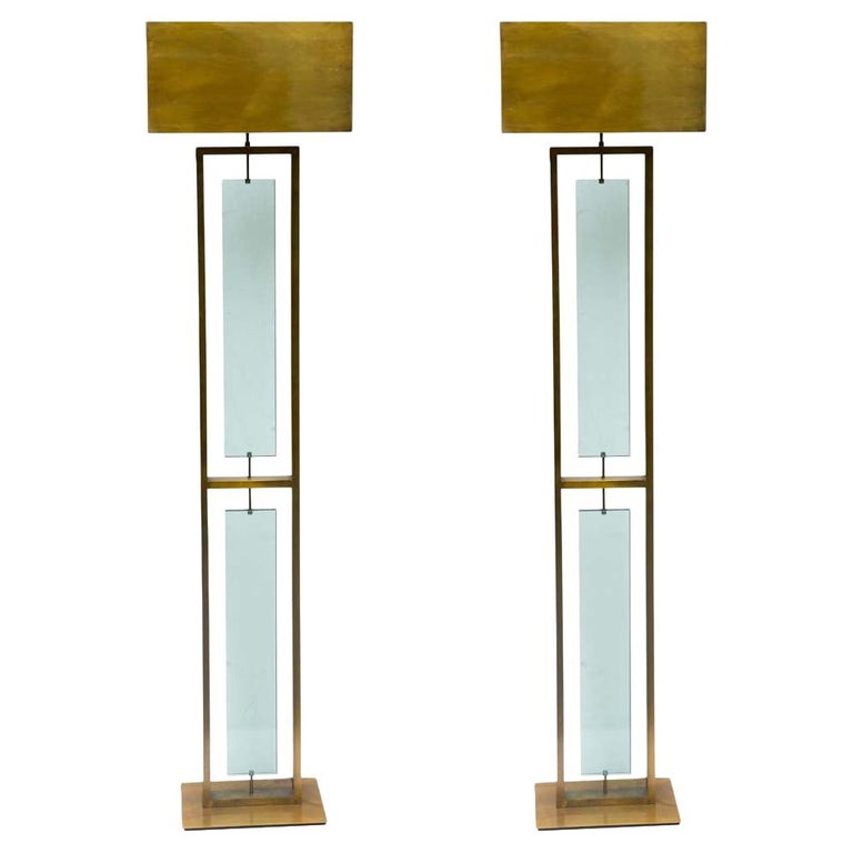 Pair of Tall Fontana Arte Style Brass and Clear Glass Floor Lamps Italian Design For Sale