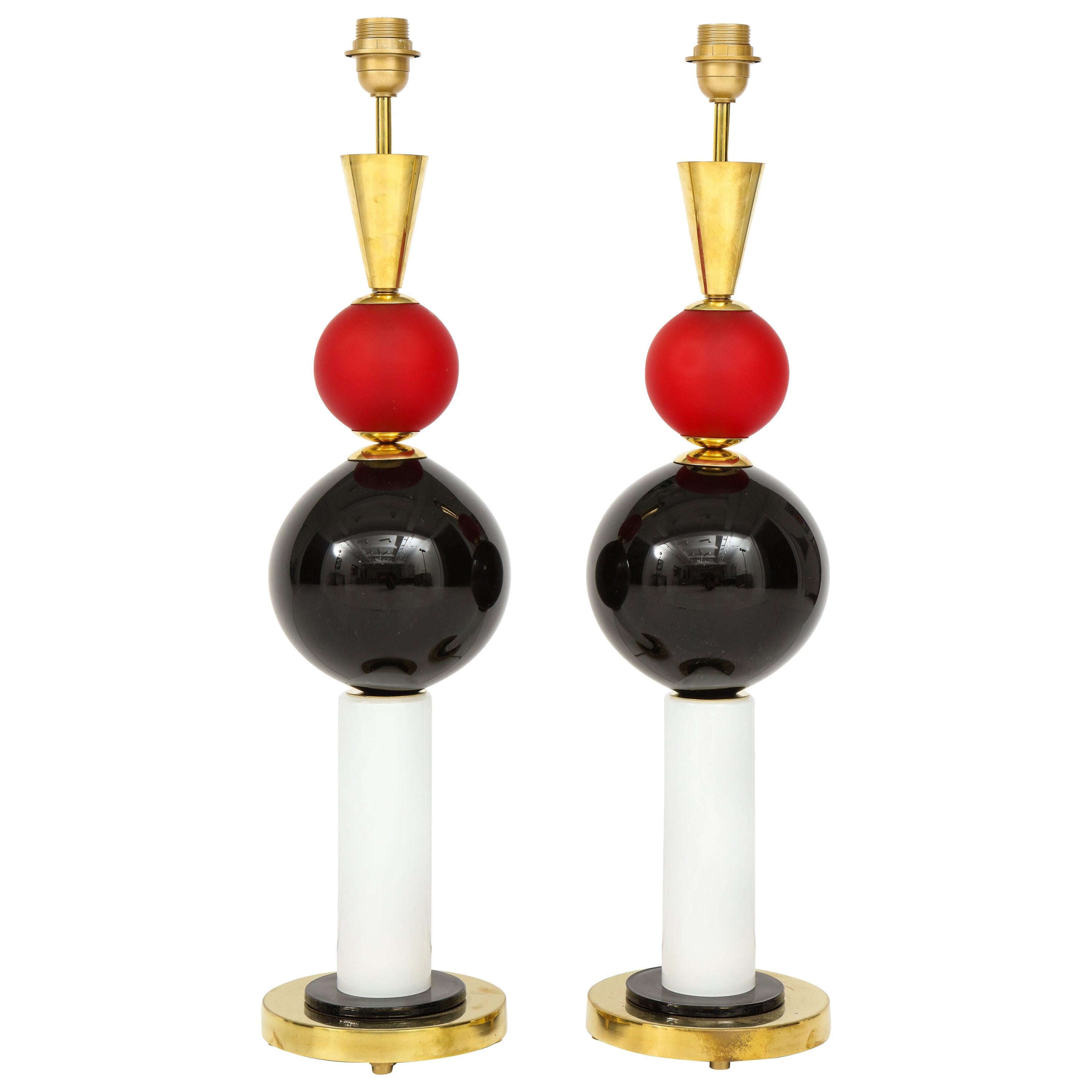 Pair of Geometric Red, White and Black Murano Glass and Brass Lamps, Italy For Sale