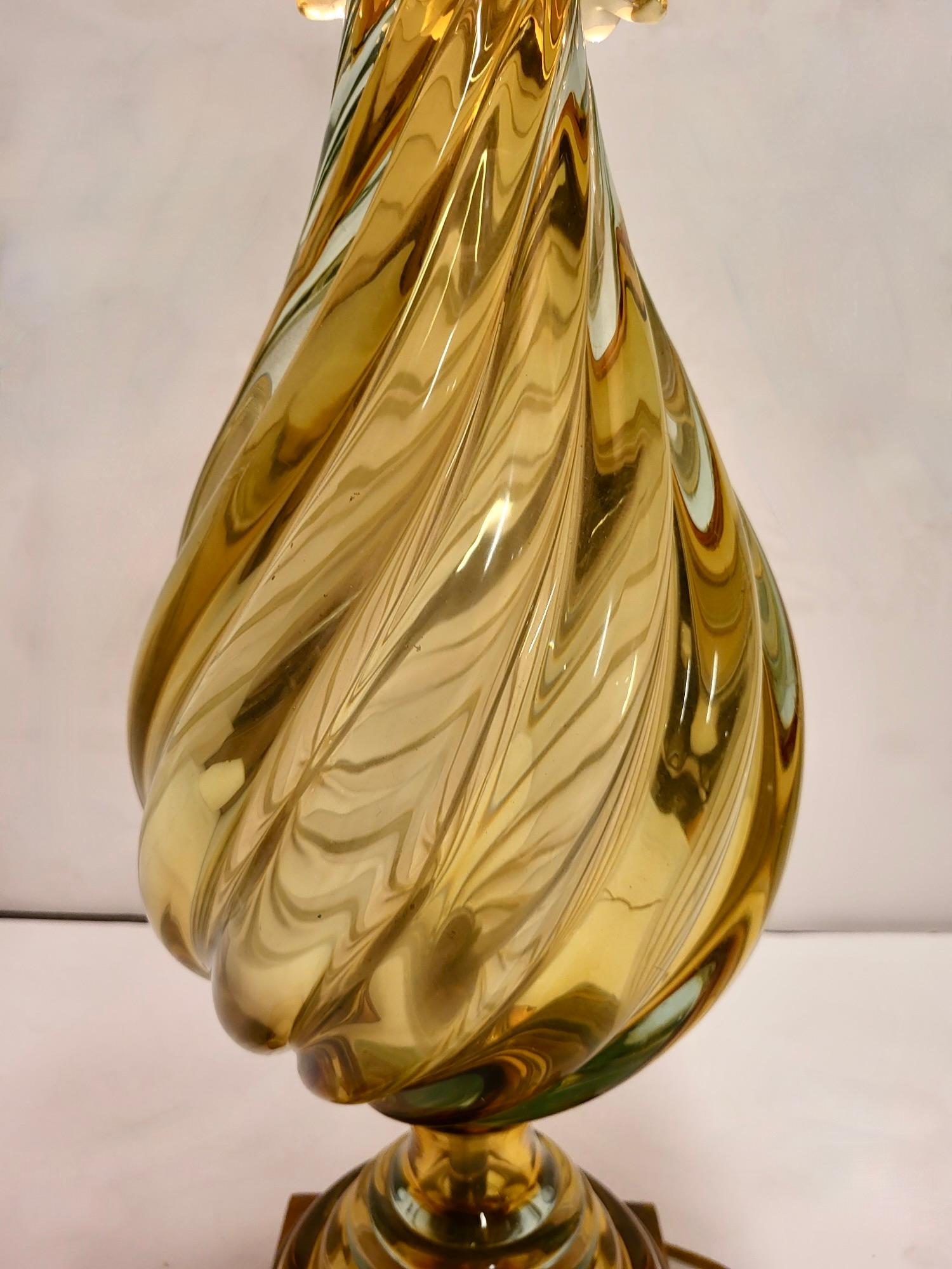 Milieu du XXe siècle Paire de lampes de bureau hautes en verre, vers 1940 en vente