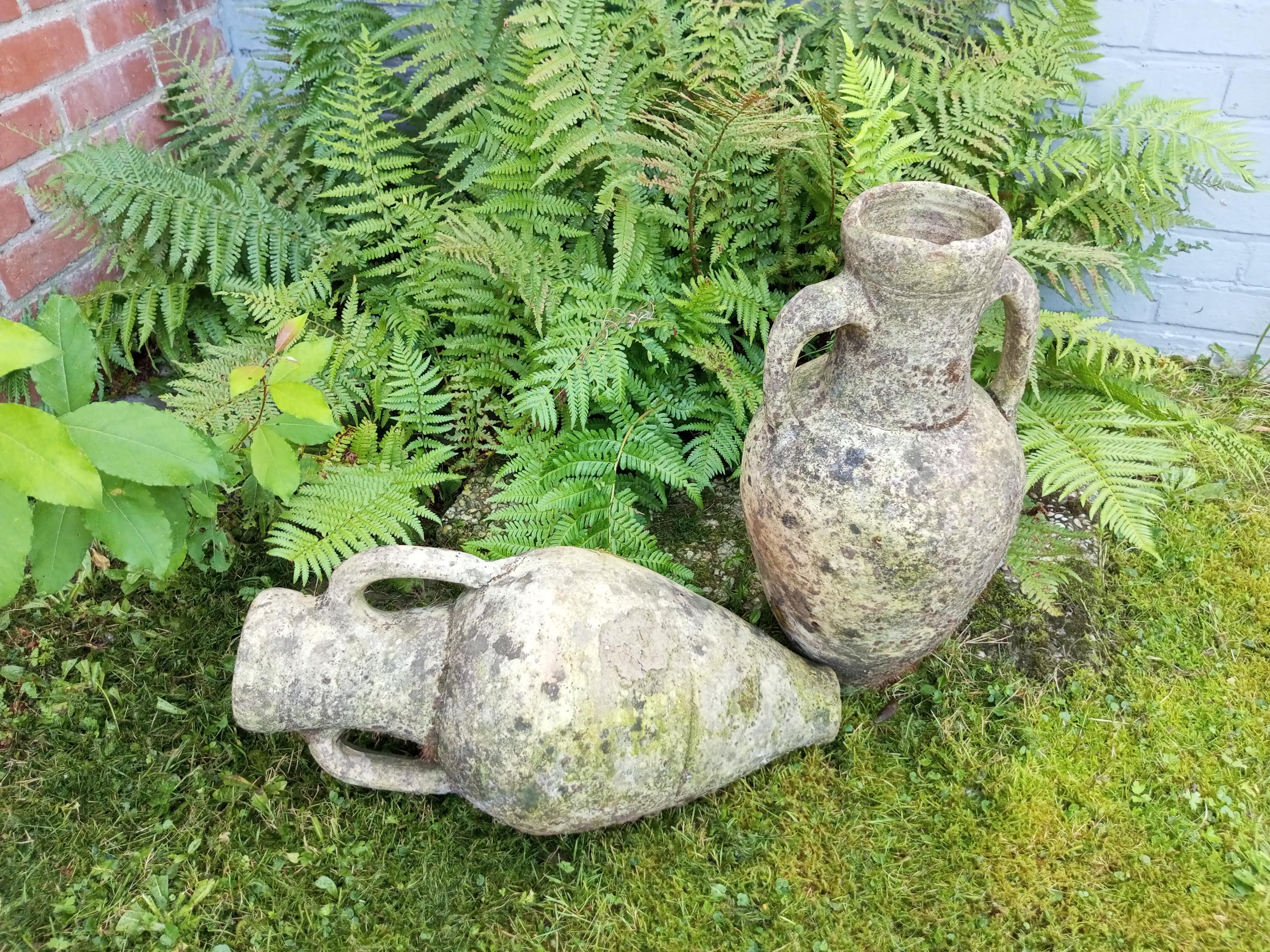 Paire de vases jardiniers amphora de style grec.
Vendu par paire.

Expédition internationale gratuite.