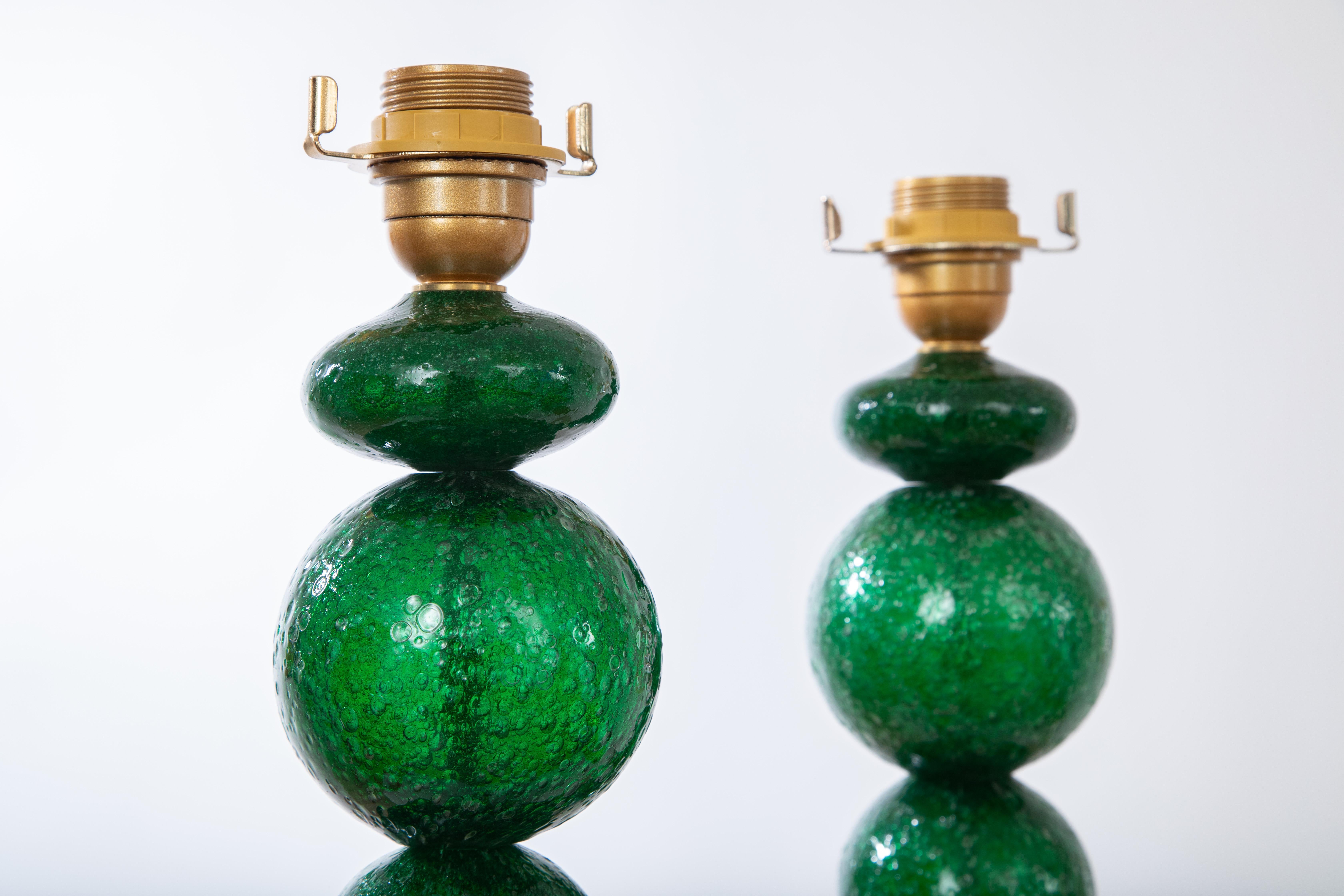 Contemporary Pair of Tall Green Pulegoso Murano Glass Table Lamps, in Stock For Sale